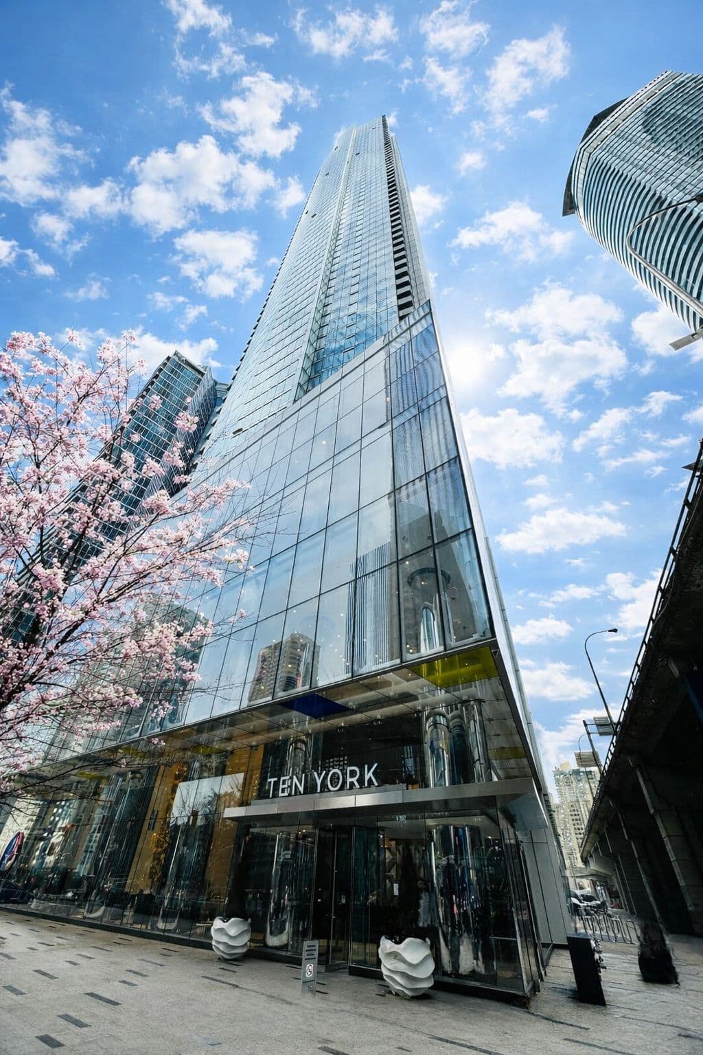 10 York Street 3807, Toronto C01, ON M5J 0E1