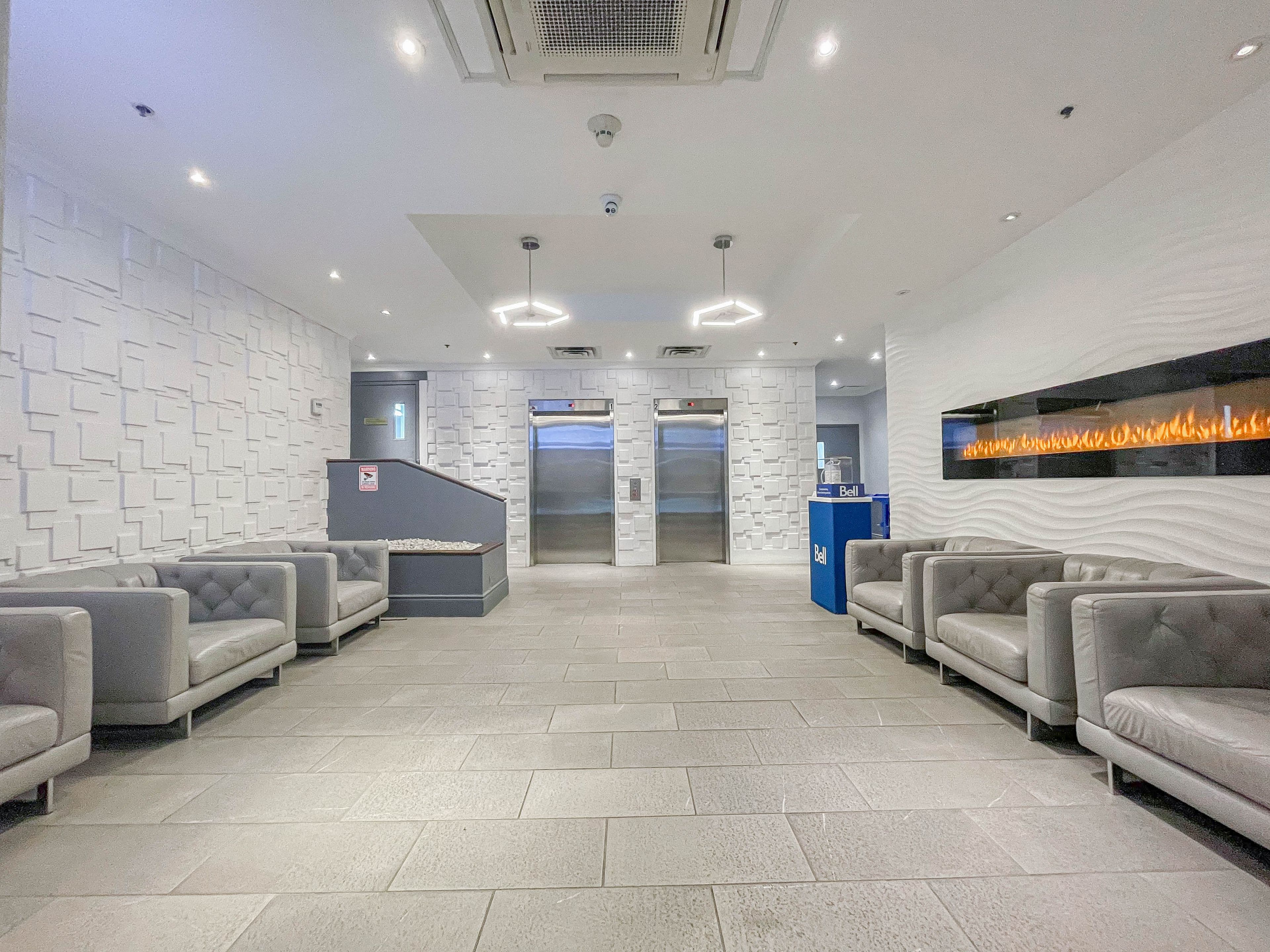 105 Victoria Street 809, Toronto C08, ON M5C 3B4