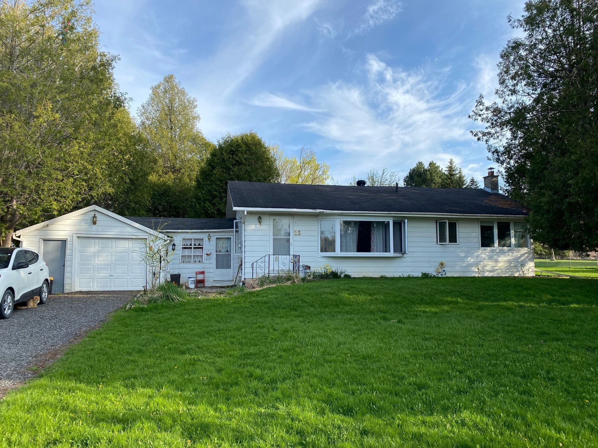 25 Sharon Boulevard, East Gwillimbury, ON L0G 1V0