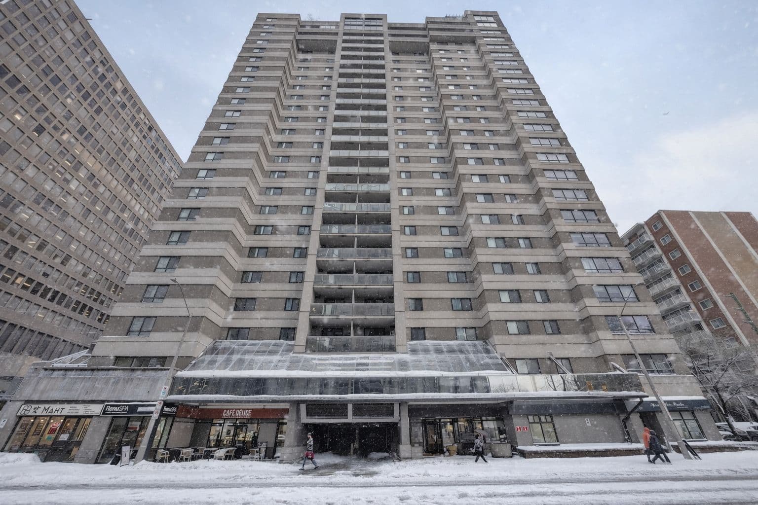 199 Kent Street 1701, Ottawa Centre, ON K2P 2K8