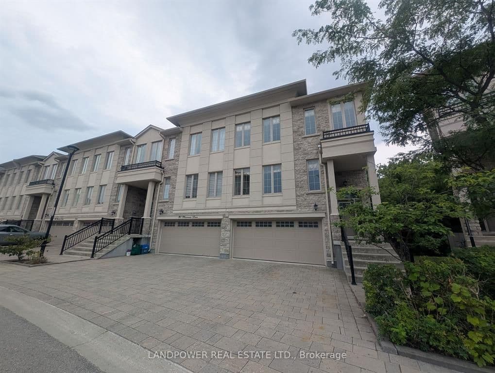 28 Plowman Lane, Richmond Hill, ON L4B 0G4