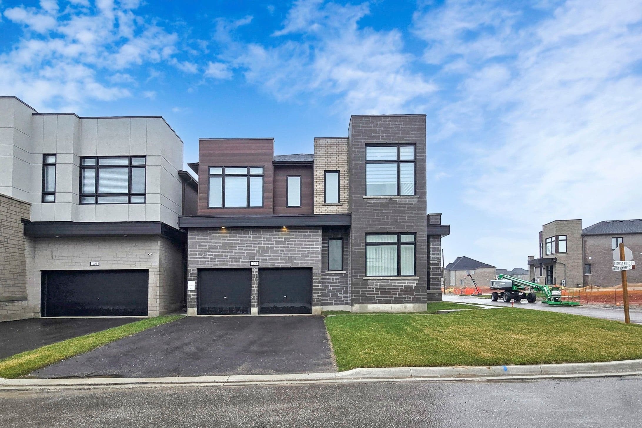 20 Harold Humphrey Street, Markham, ON L3R 0P1