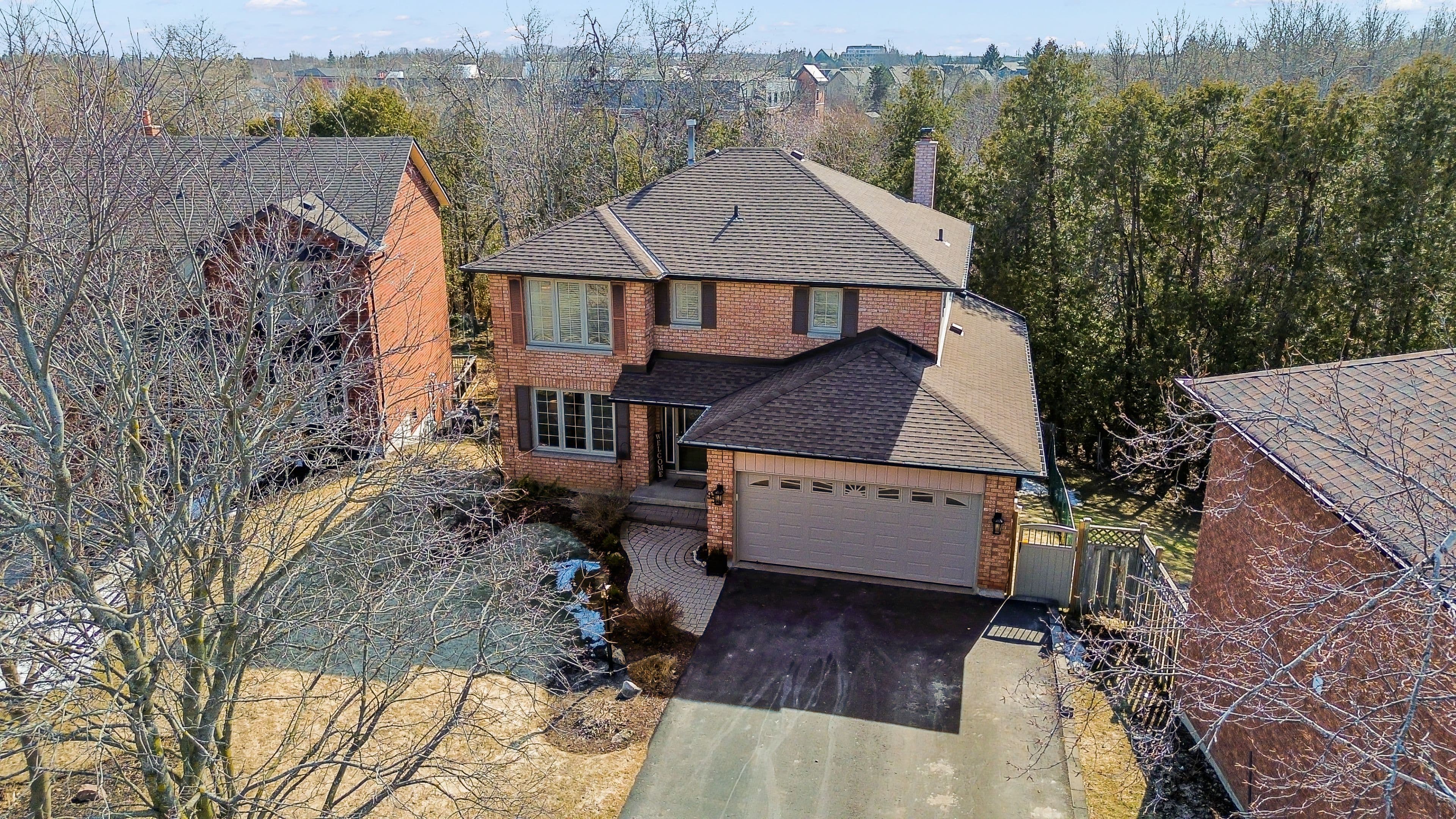95 Meadow Drive, Orangeville, ON L9W 4K8