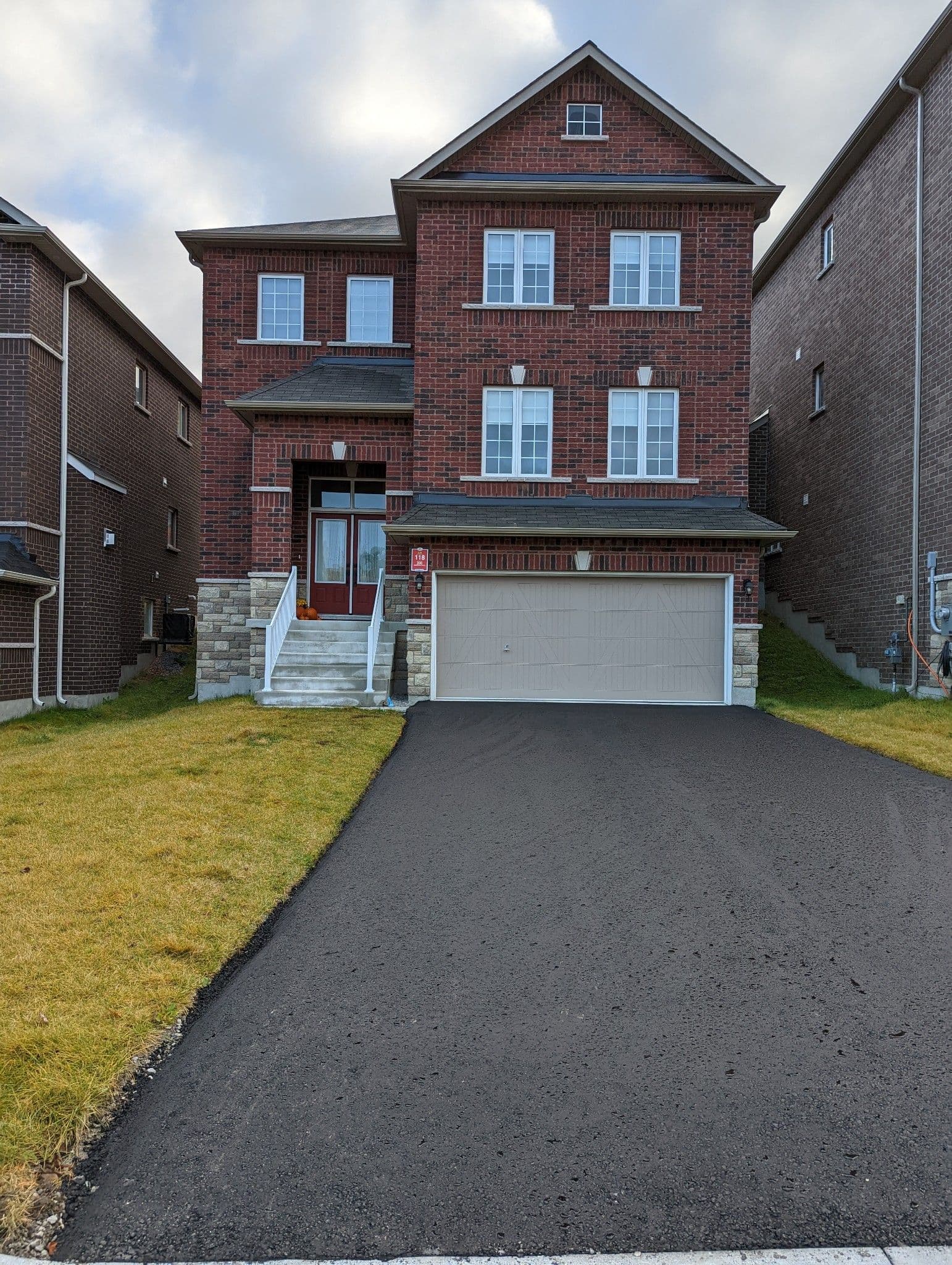 200 Muirfield Drive, Barrie, ON L4N 5S4