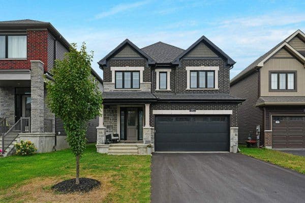 605 Ribbon Street, Manotick - Kars - Rideau Twp and Area, ON K4M 0M8