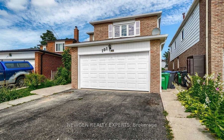 101 Banting Crescent, Brampton, ON L6Y 2M3