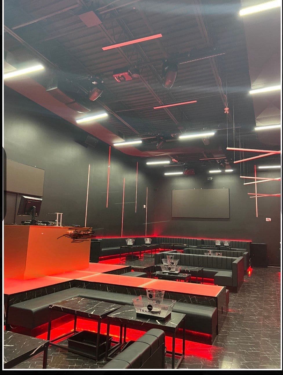 5235 Steeles Avenue W 2-3, Toronto W05, ON M9L 2W2