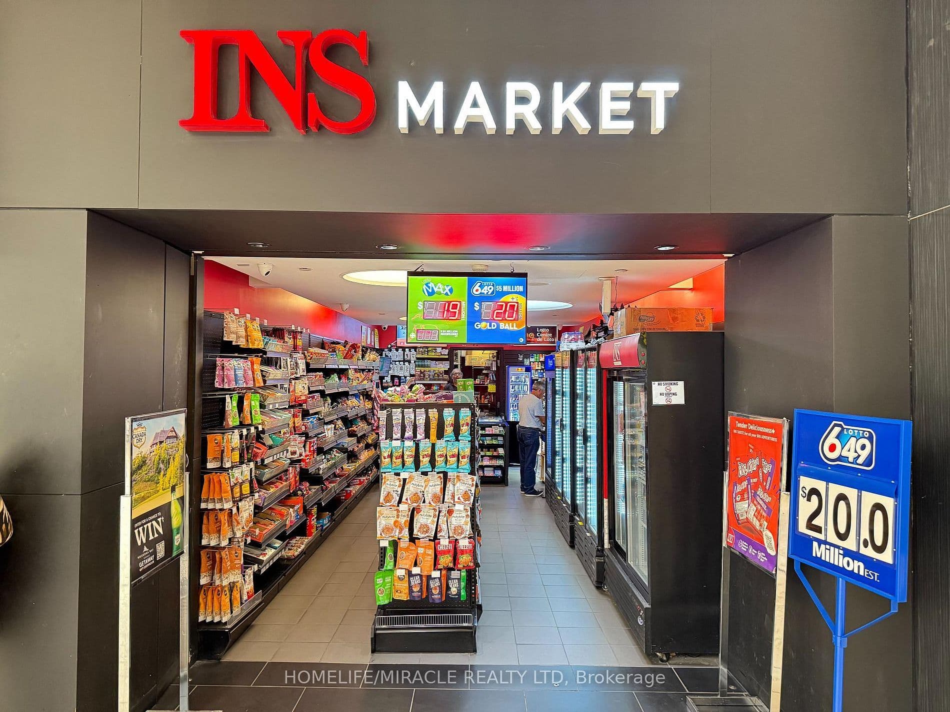 900 Dufferin Street W 580, Toronto C01, ON M6H 4A9