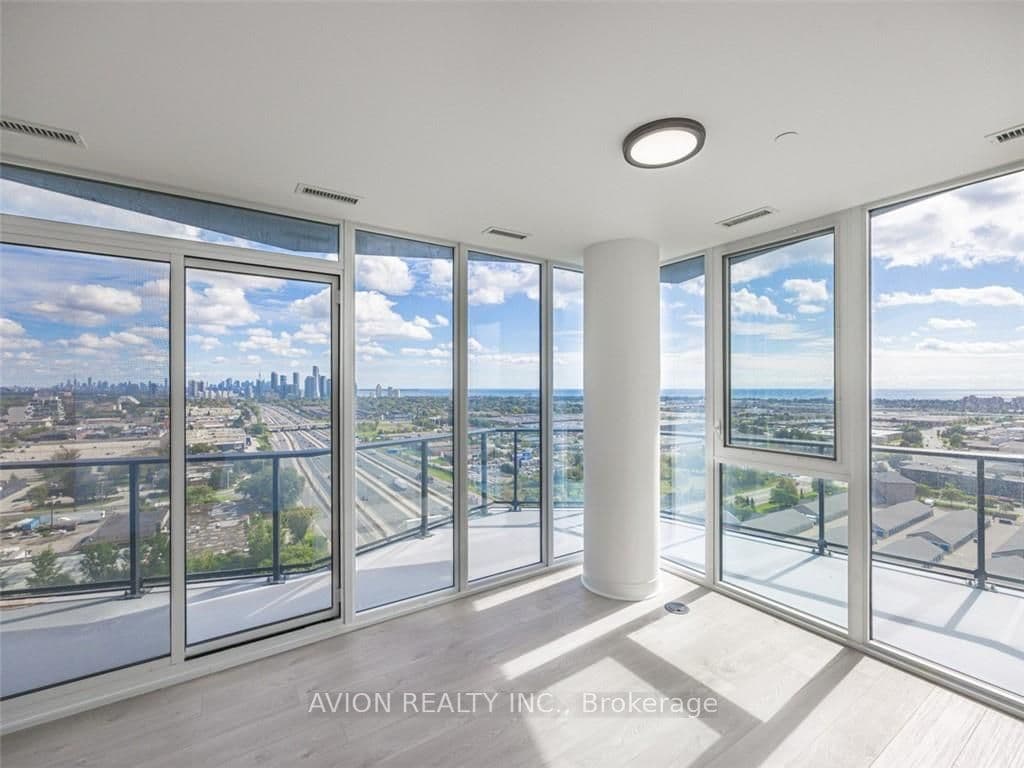 36 Zorra Street 3008, Toronto W08, ON M8Z 0G5