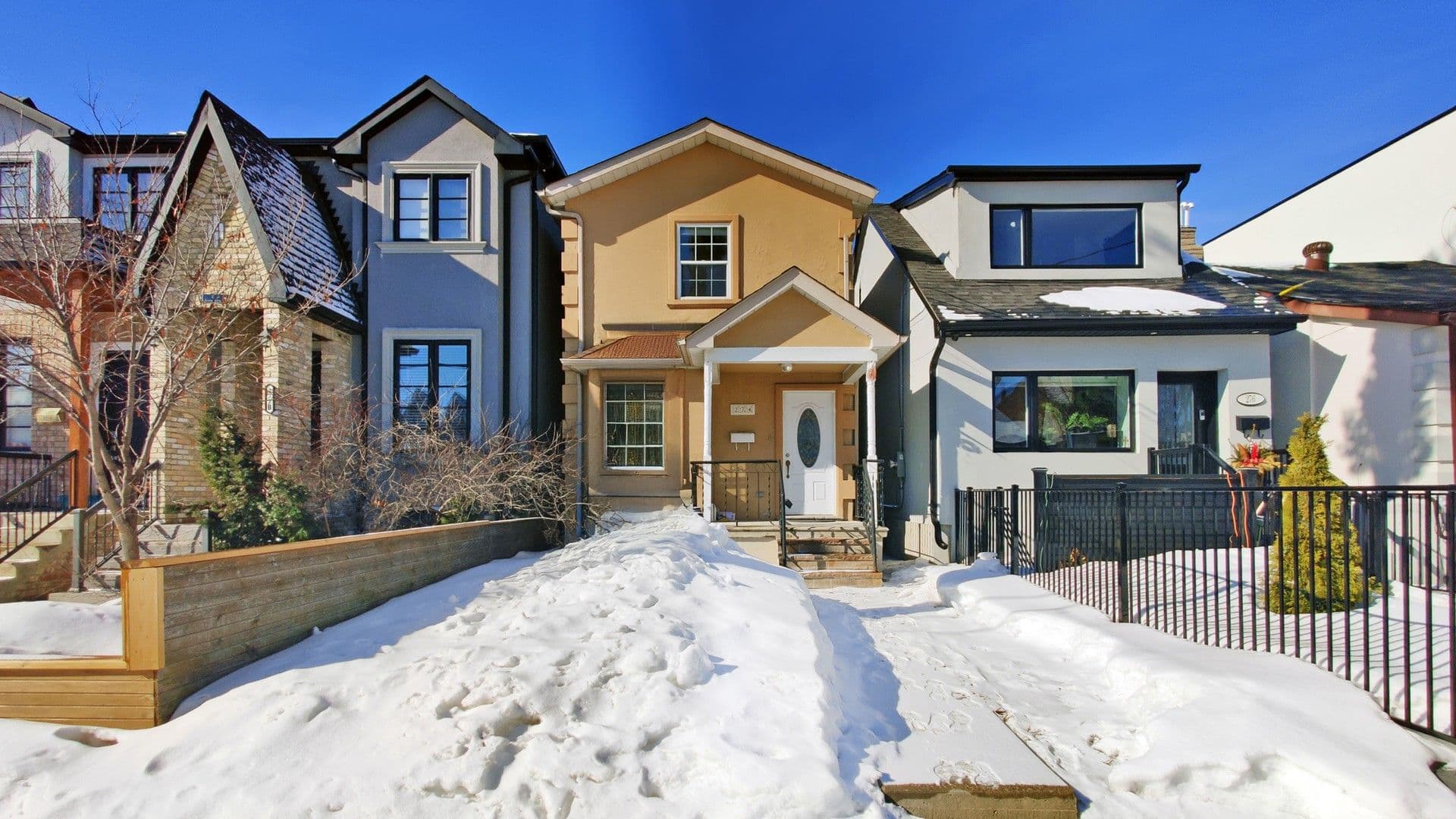 274 Boon Avenue, Toronto W03, ON M6E 3Z9