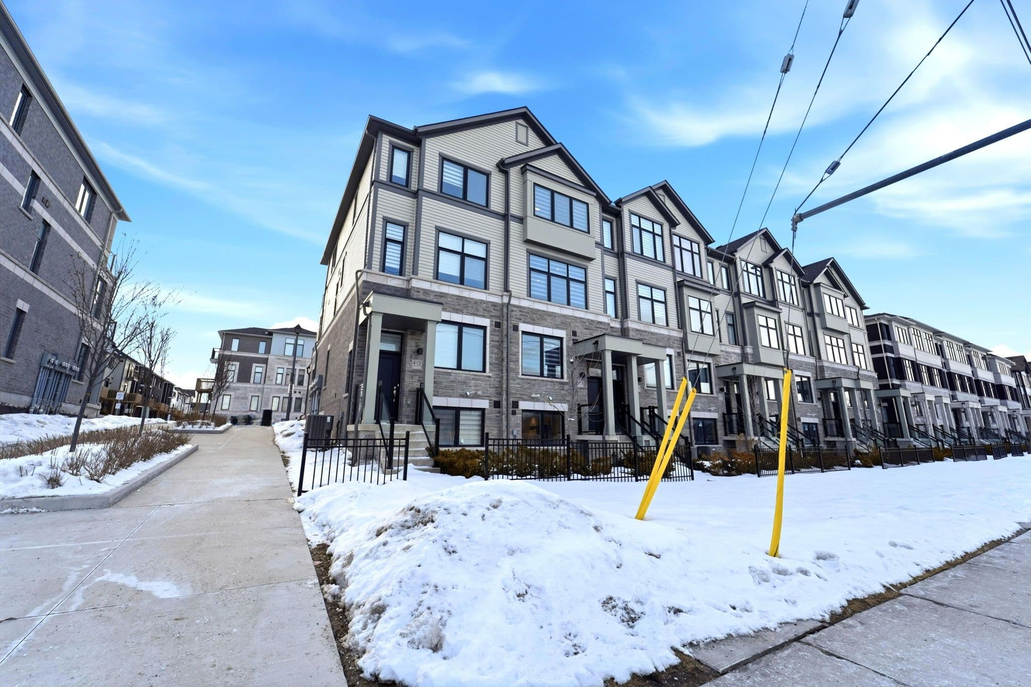 414 Okanagan Path Lower, Oshawa, ON L1H 0B1