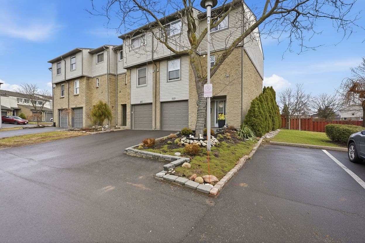 159 Deveron Crescent 44, London South, ON N5Z 4J7