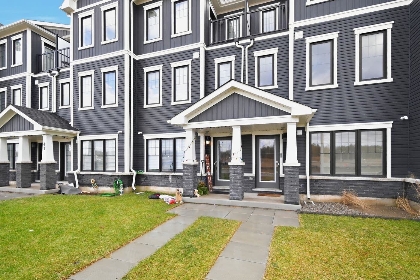 49 Melody Lane, Thorold, ON L0S 1K0