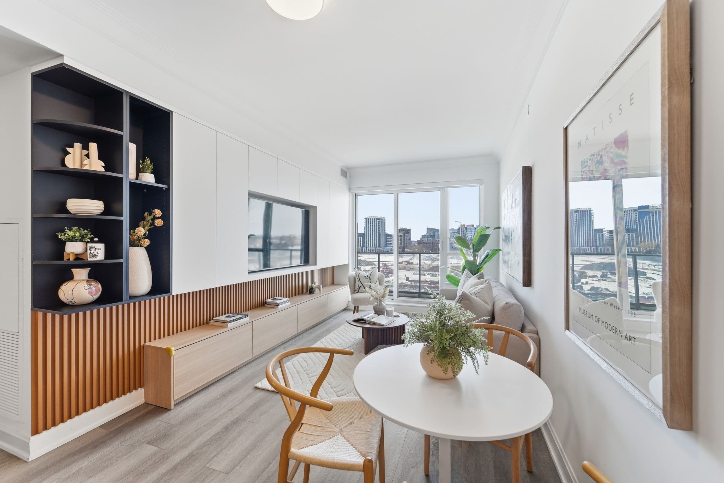 8 Water Walk Drive 707, Markham, ON L3R 6L4