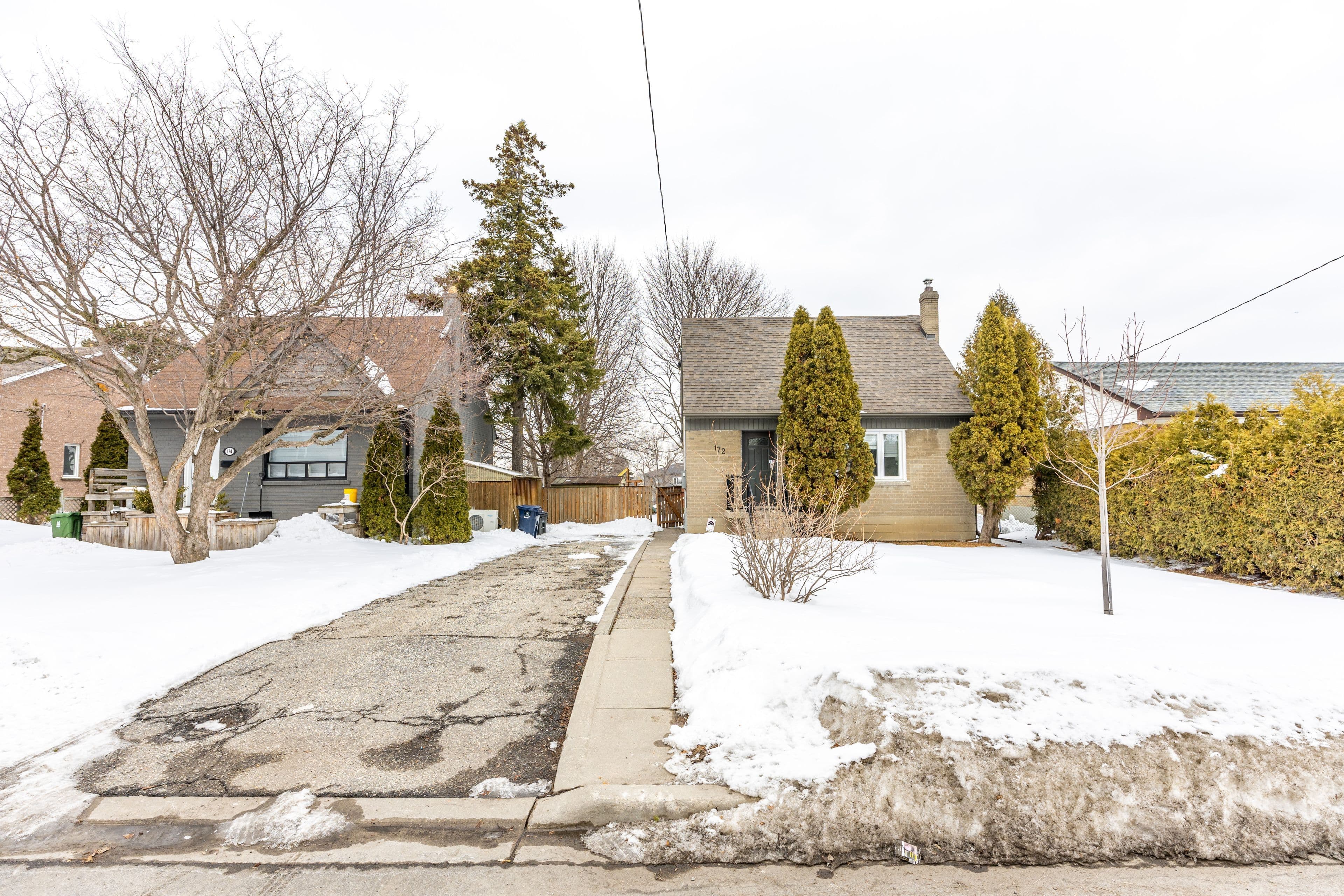172 Calvington Drive, Toronto W05, ON M3M 2M9