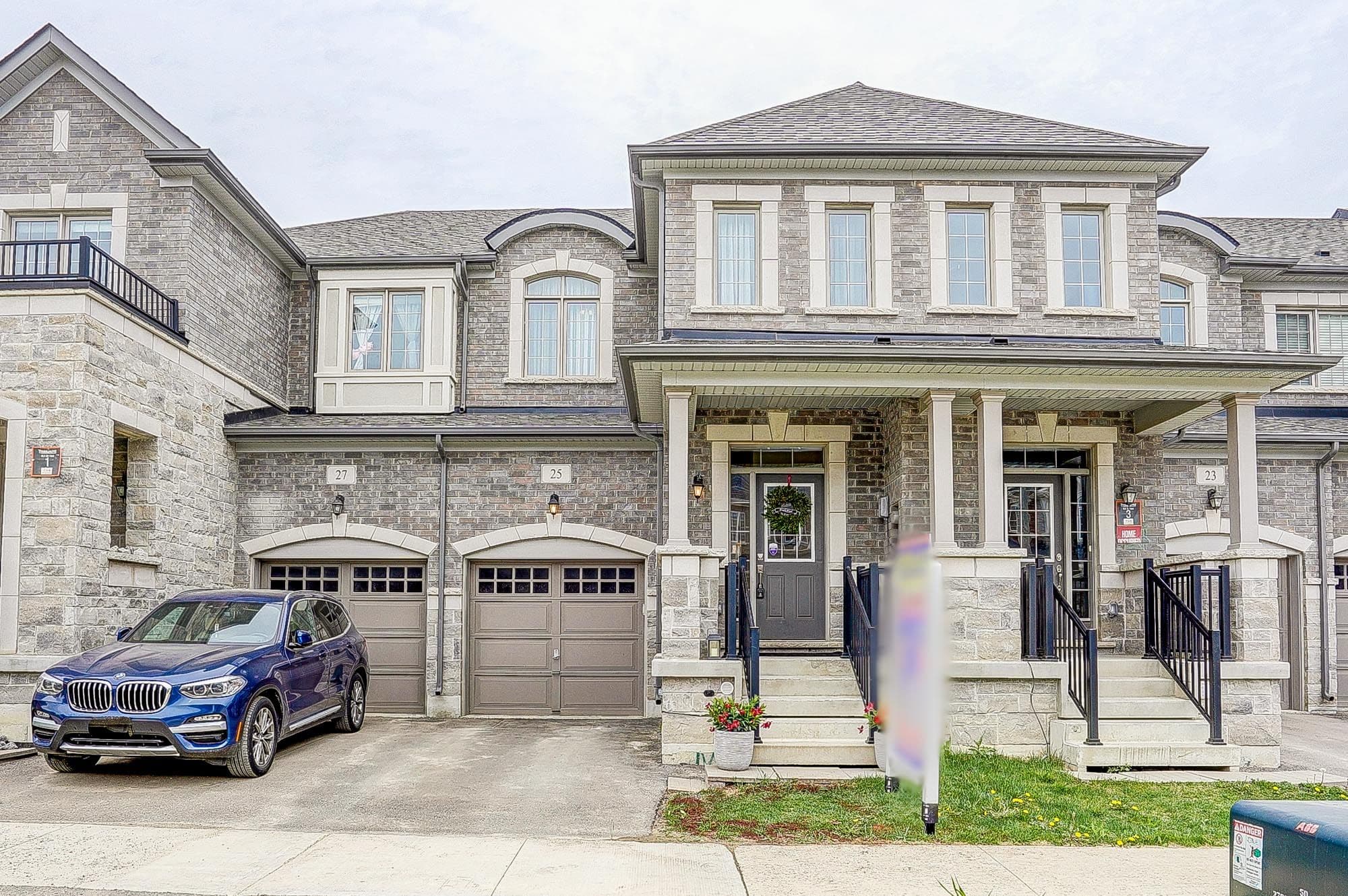 25 Collier Crescent, Markham, ON L6E 0T2