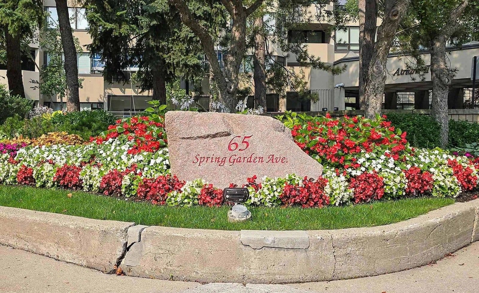 65 Spring Garden Avenue 604, Toronto C14, ON M2N 6H9