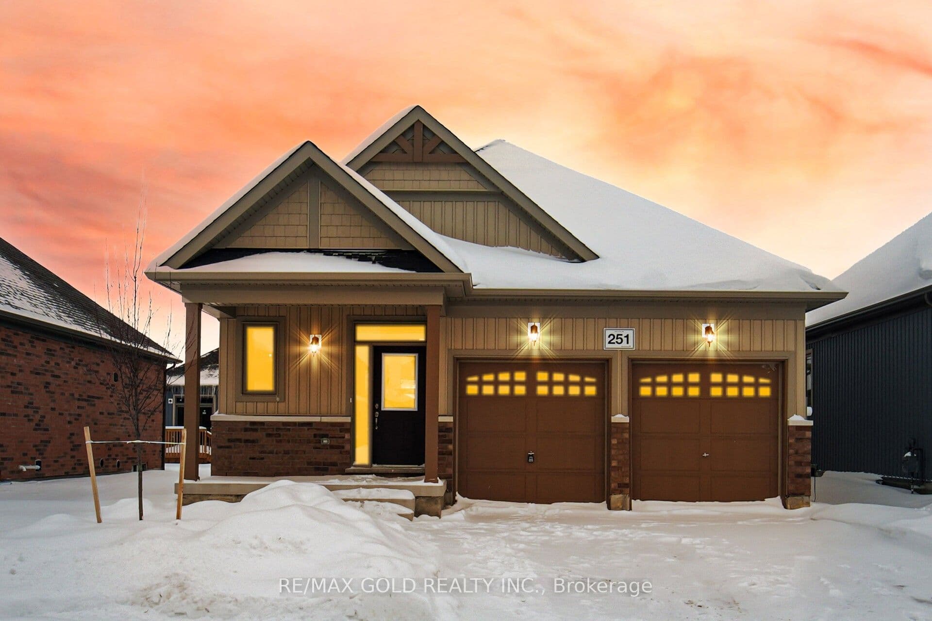 251 Wilcox Drive, Clearview, ON L0M 1S0