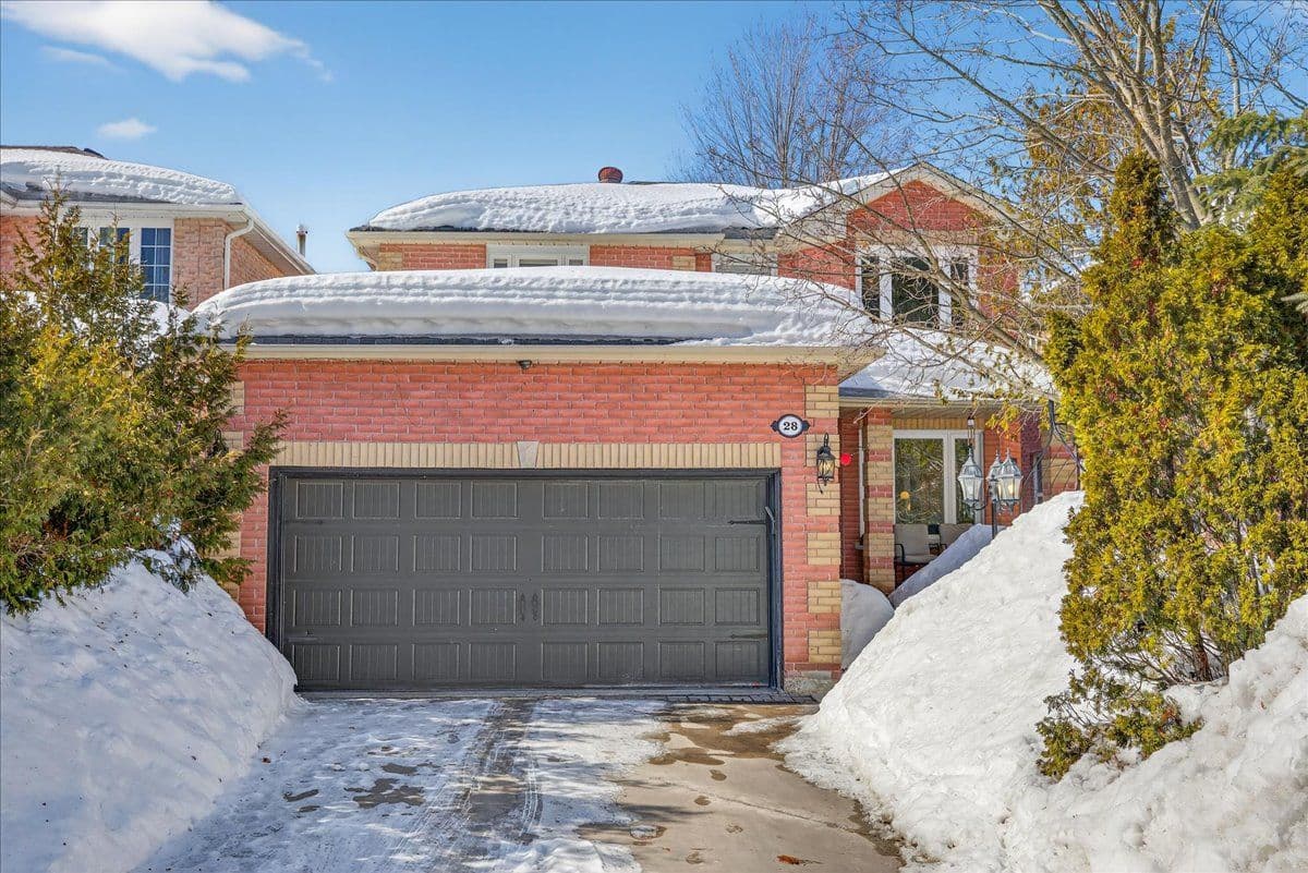 28 Hawkins Drive, Barrie, ON L4N 0A6