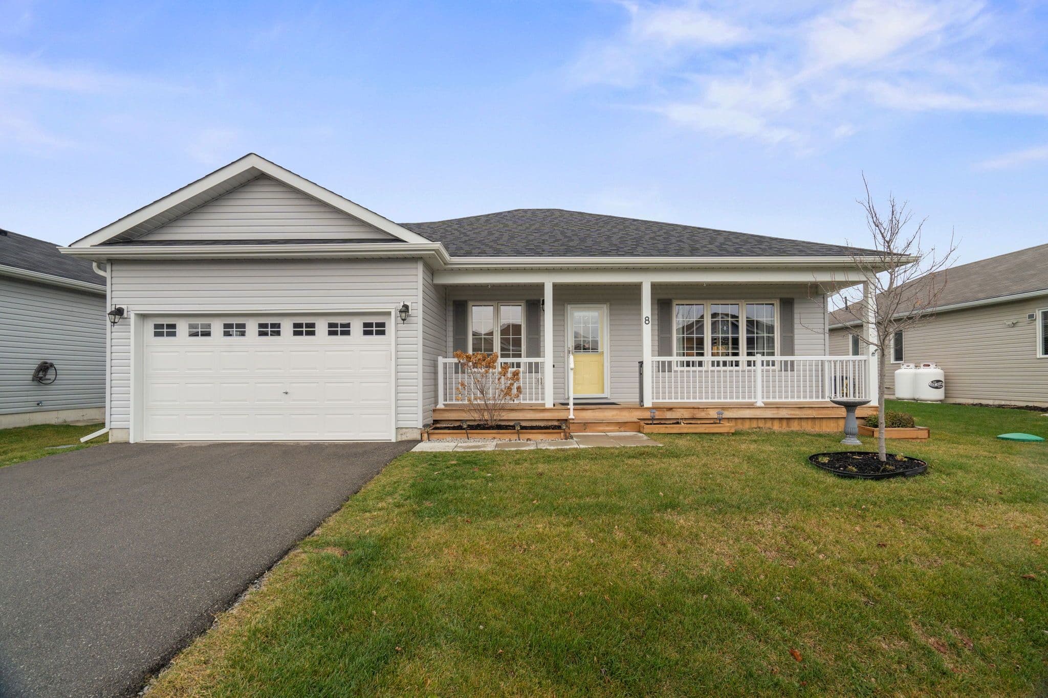 8 Sinclair Crescent, Ramara, ON L3V 8J9