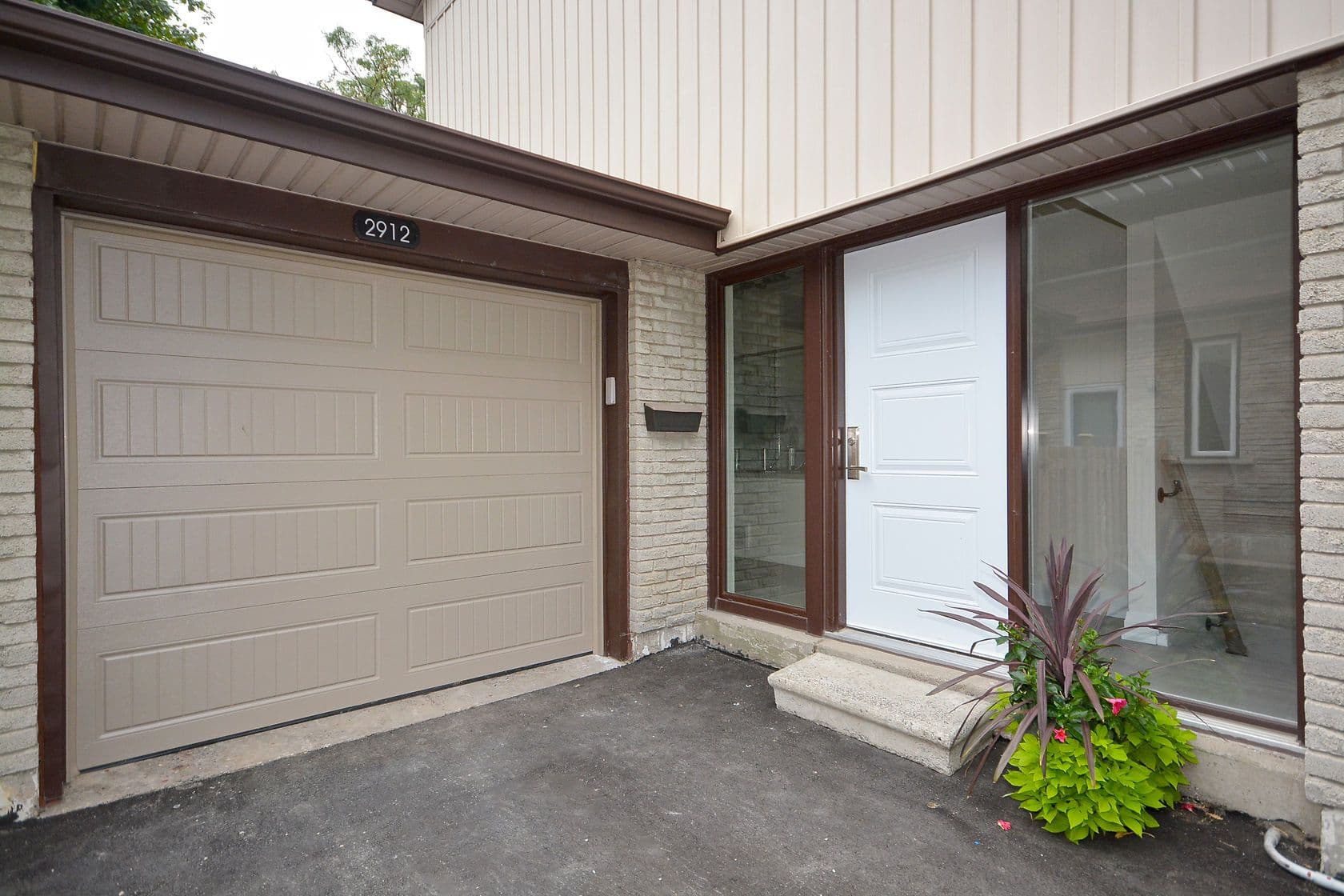 2912 Arvida Circle, Mississauga, ON L5N 1R5