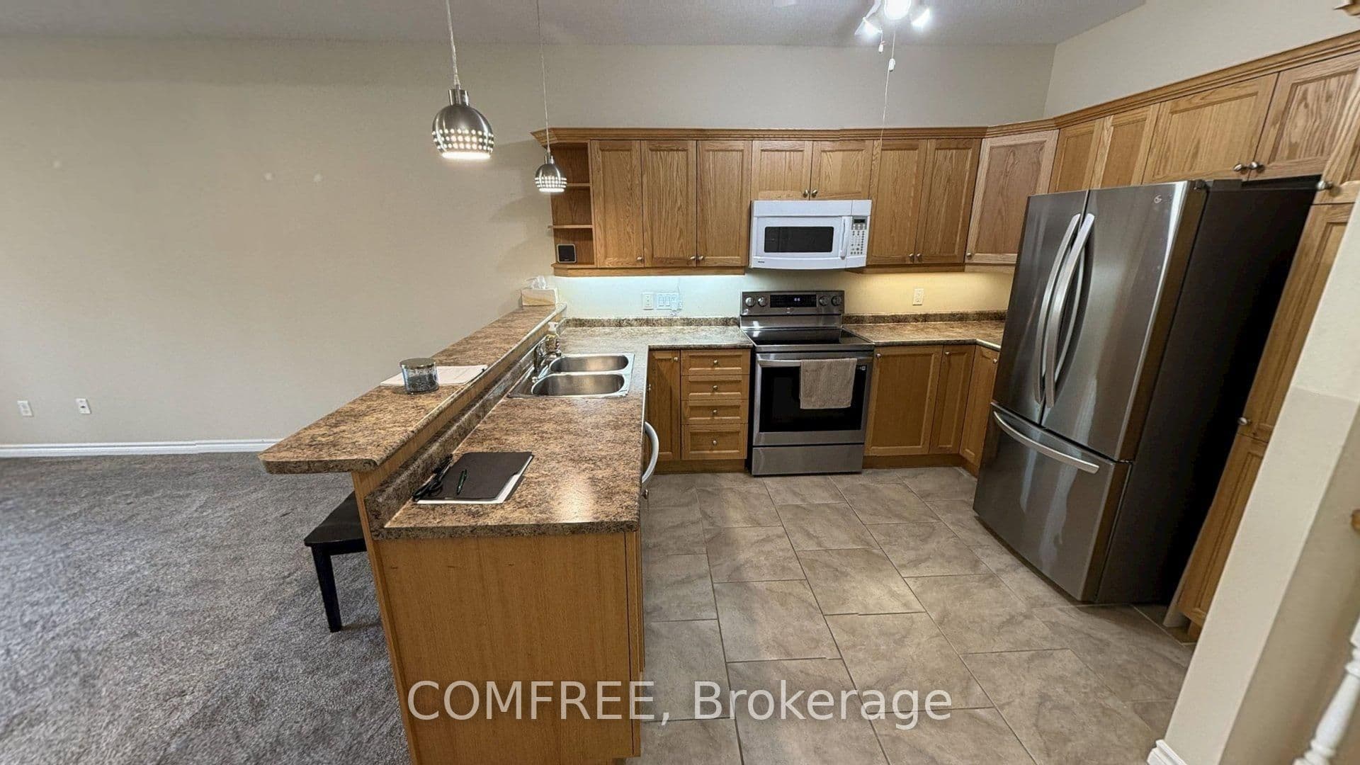 220 Walnut Street 1, Lucan Biddulph, ON N0M 2J0