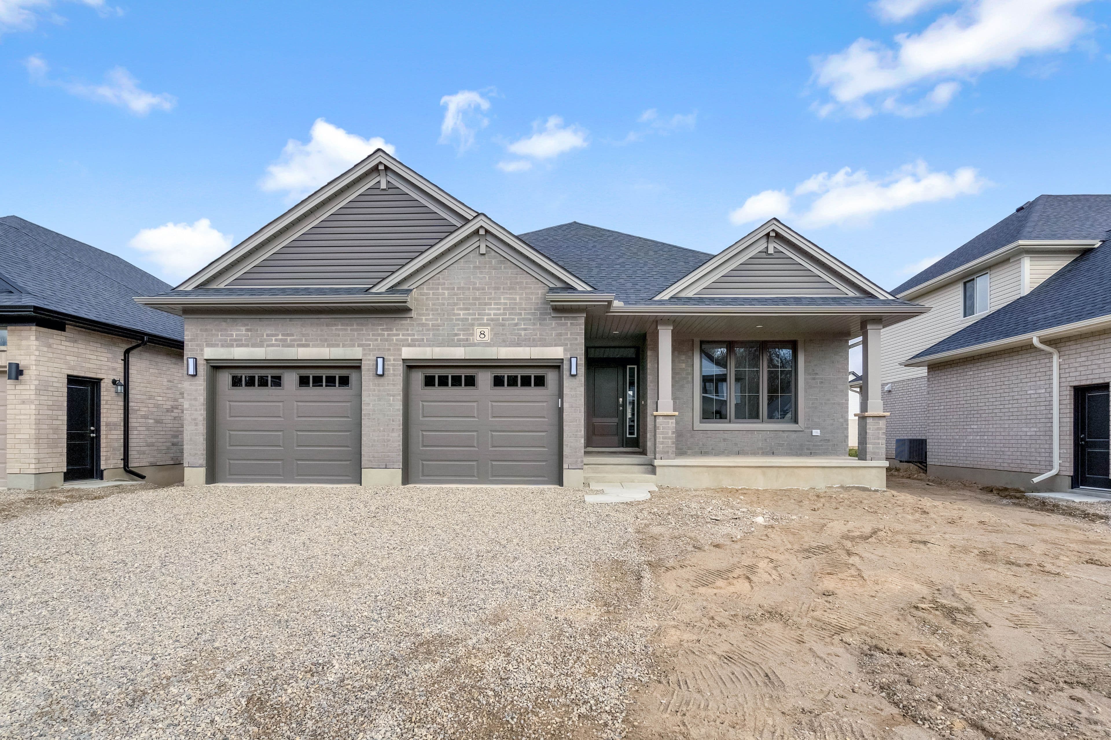 8 Hartland Circle, St. Thomas, ON N5R 0P2