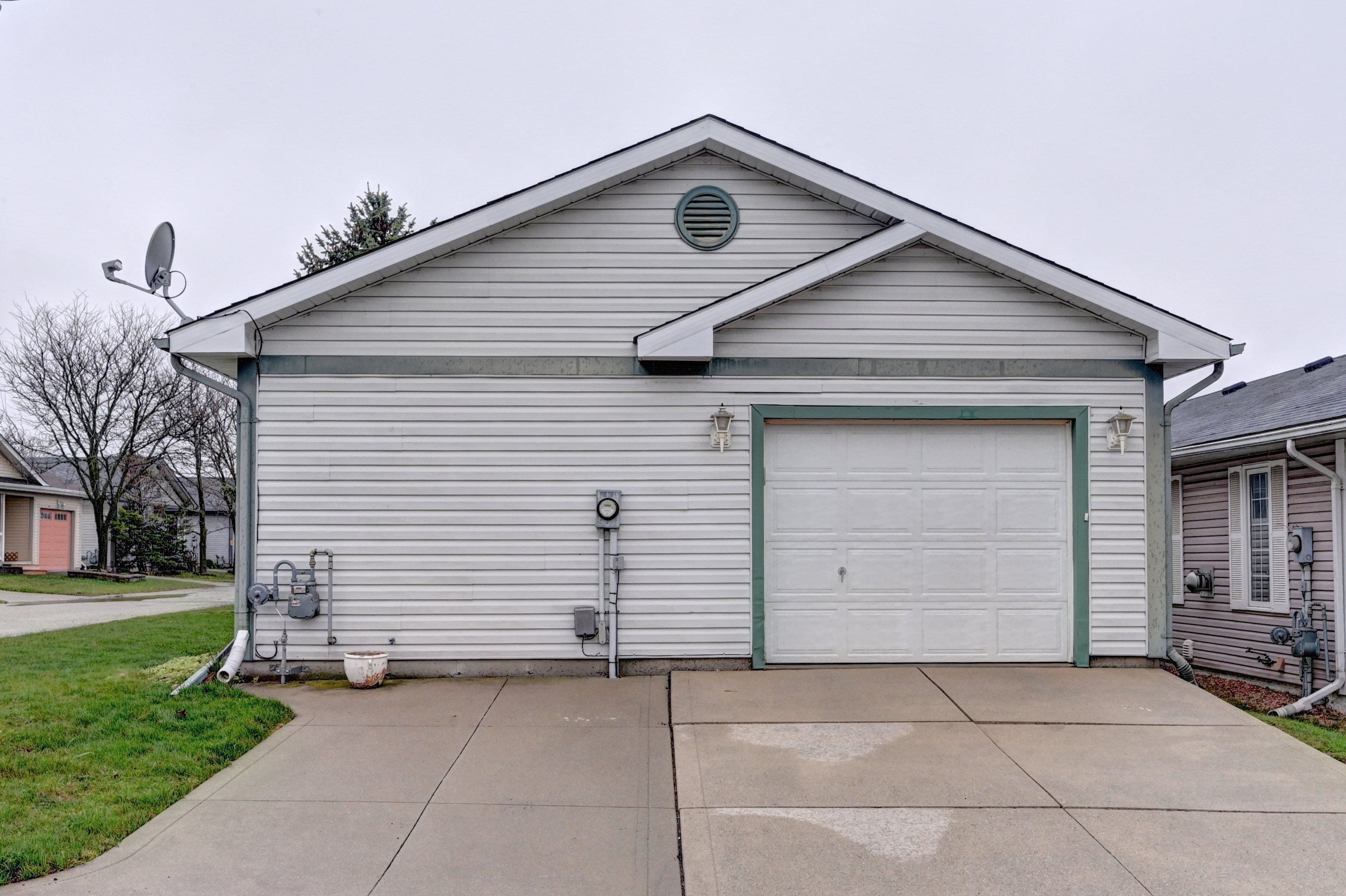 176 Wesley Crescent, Waterloo, ON N2J 4G8