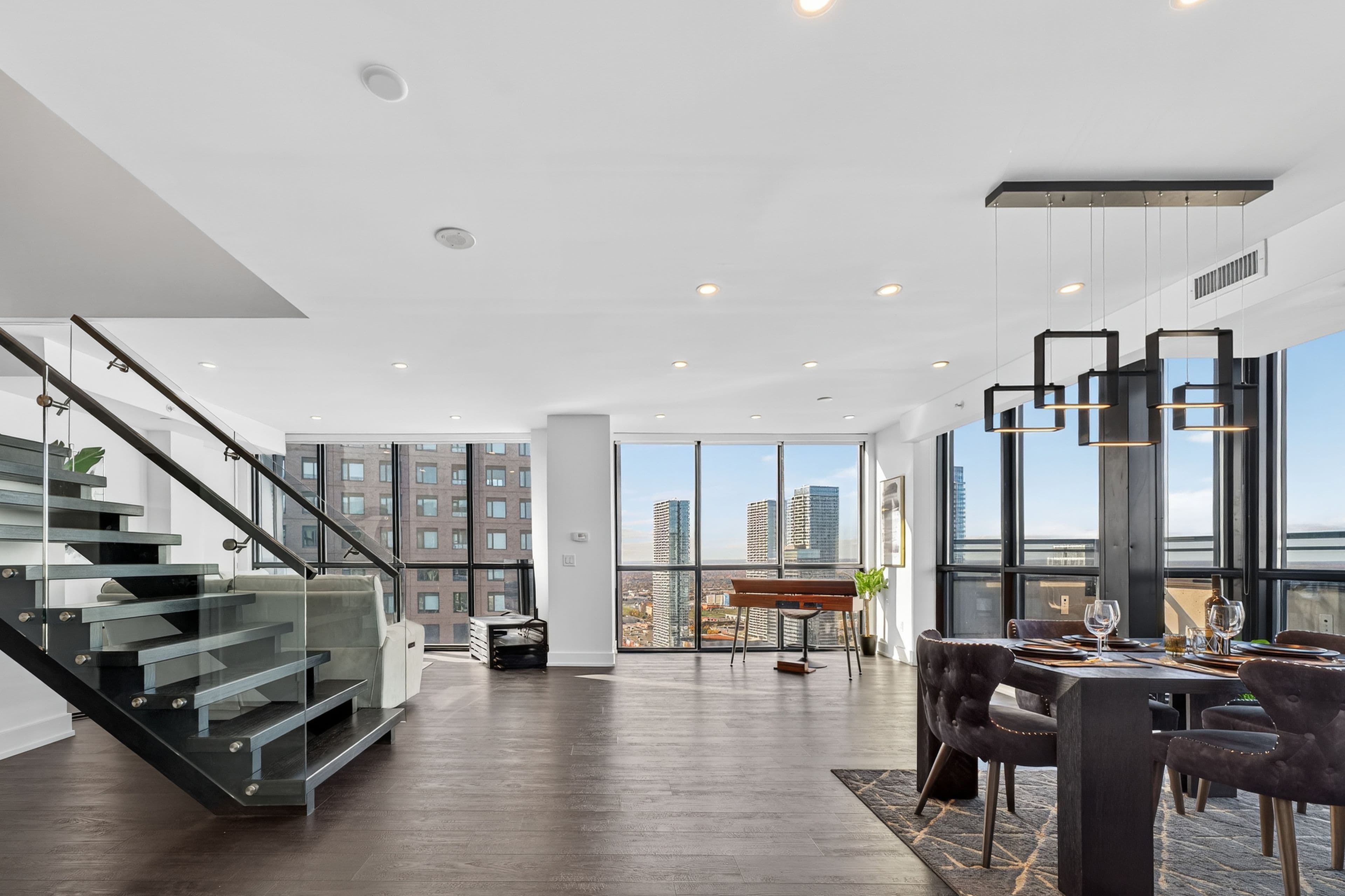 2910 Highway 7 Road Ph05 (3605), Vaughan, ON L4K 0H8