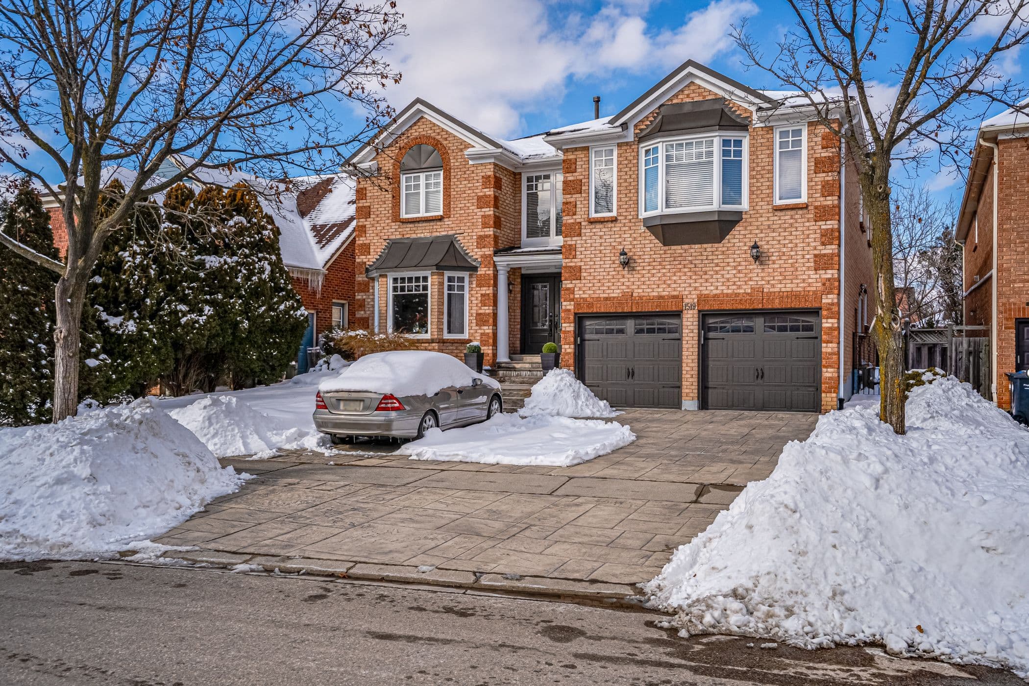 1519 Ballantrae Drive, Mississauga, ON L5M 3N4