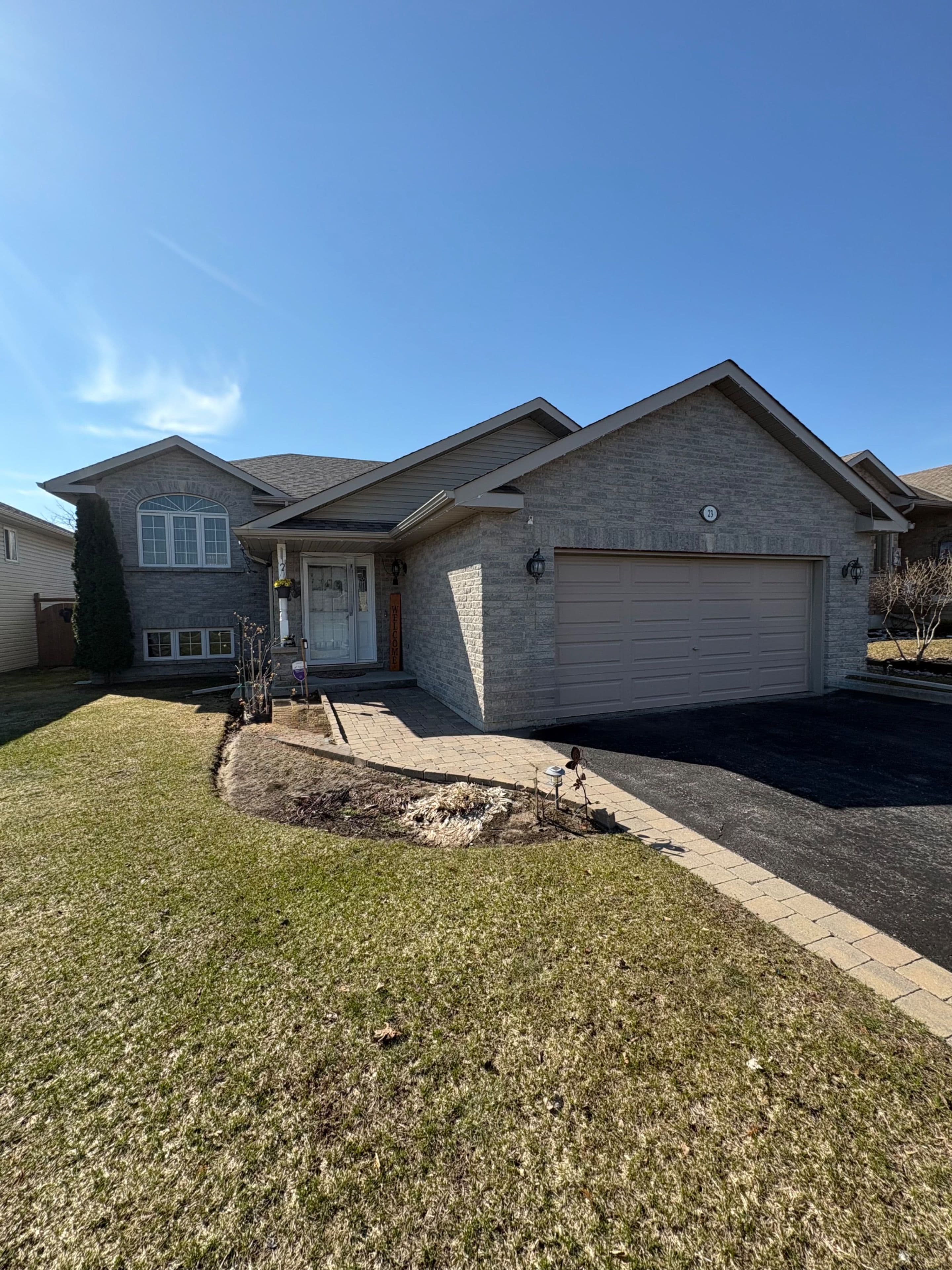 23 Fox Den Drive, Brighton, ON K0K 1H0