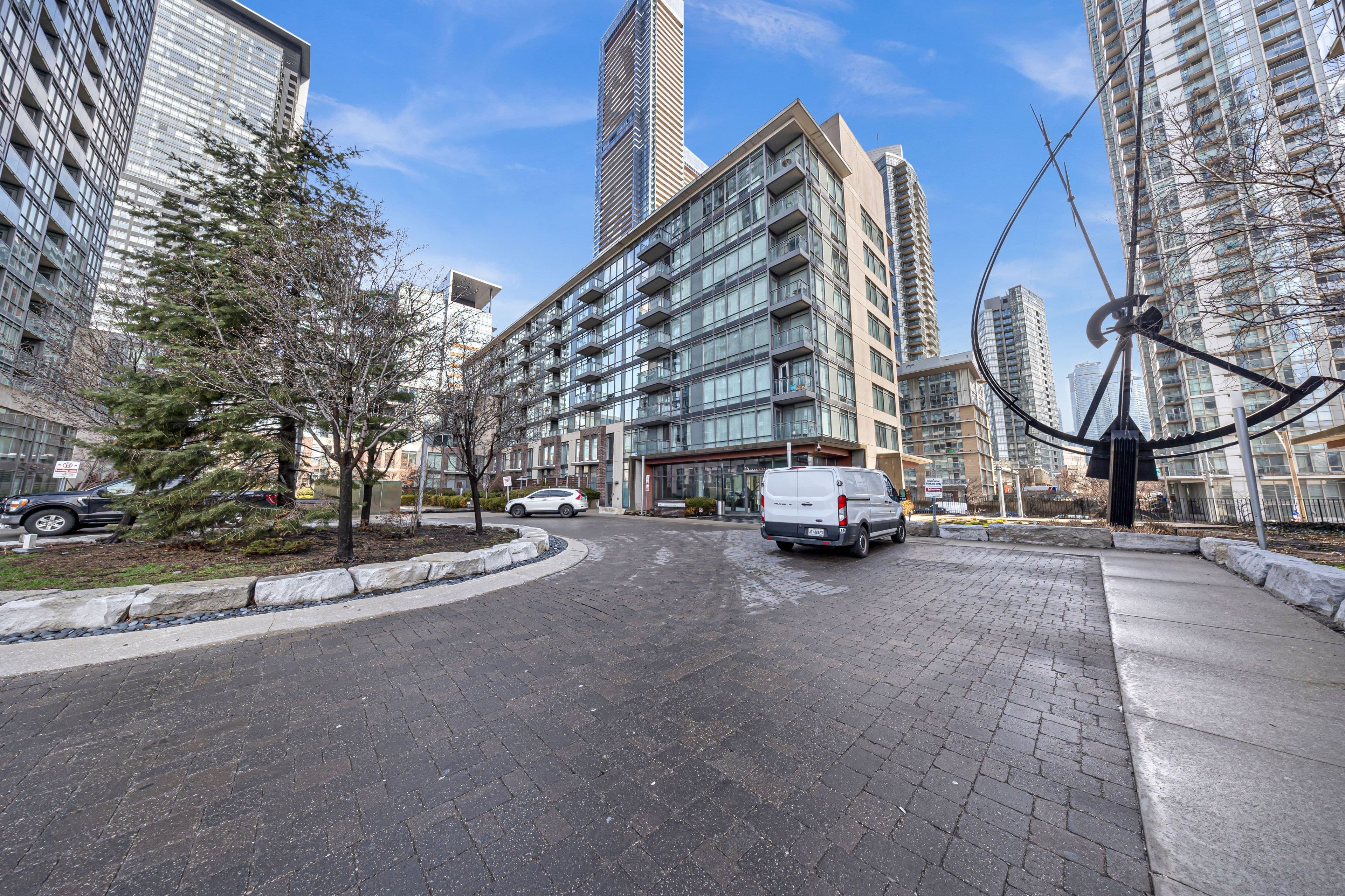 15 Brunel Court 321, Toronto C01, ON M5V 3Y6