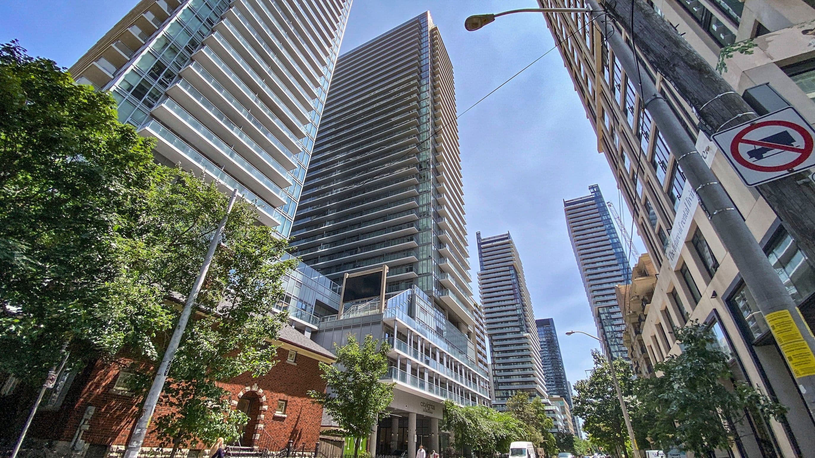 195 Redpath Avenue 2016, Toronto C10, ON M4P 0E4