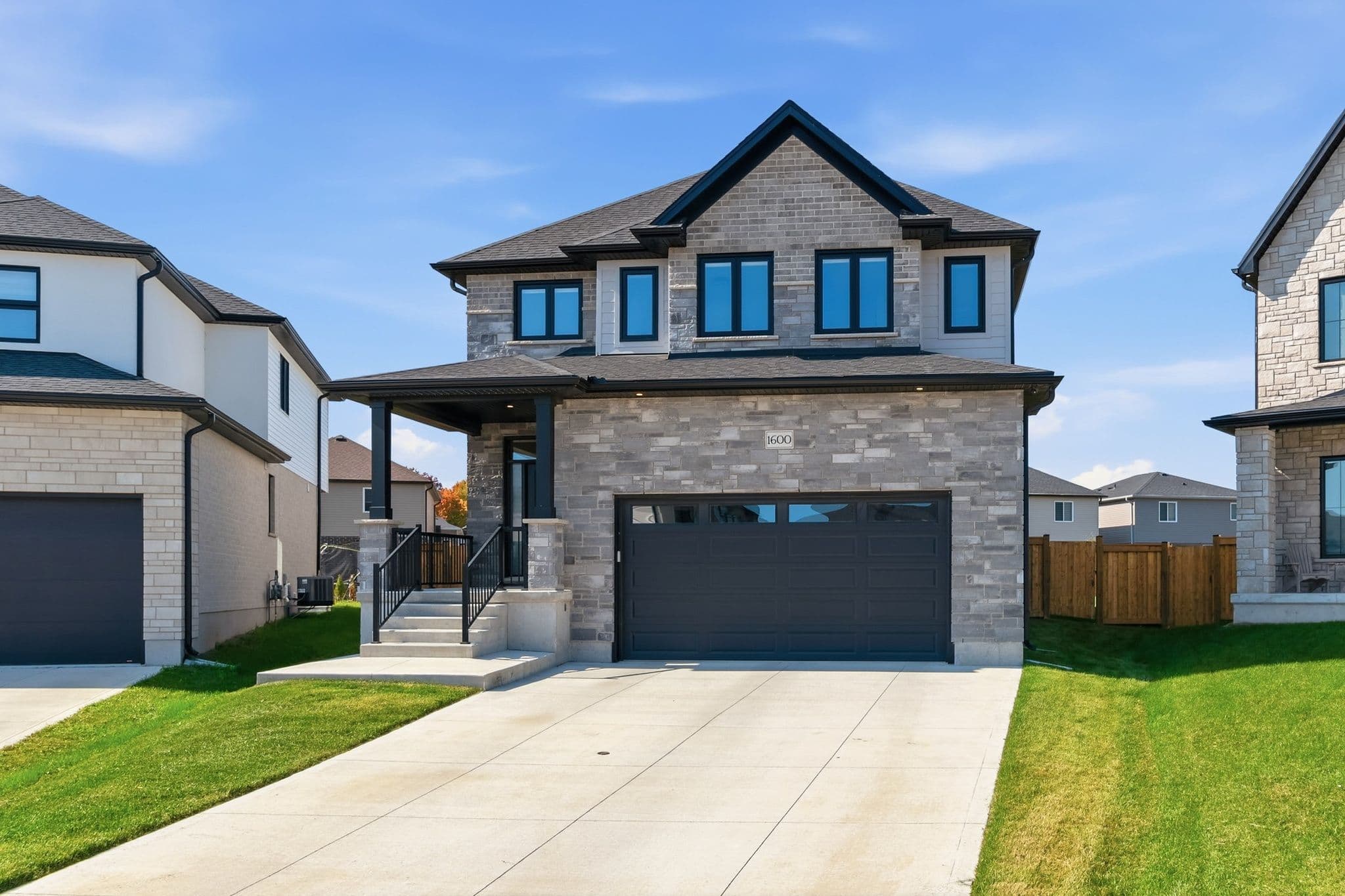 1600 Medway Park Drive, London North, ON N6G 3W1