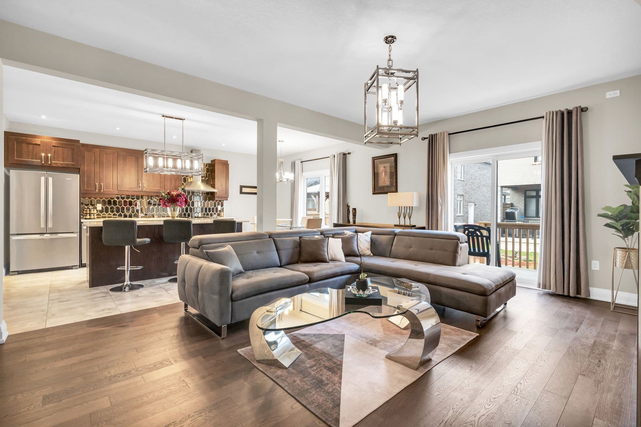 13 Mabern Street, Barrie, ON L9J 0J1