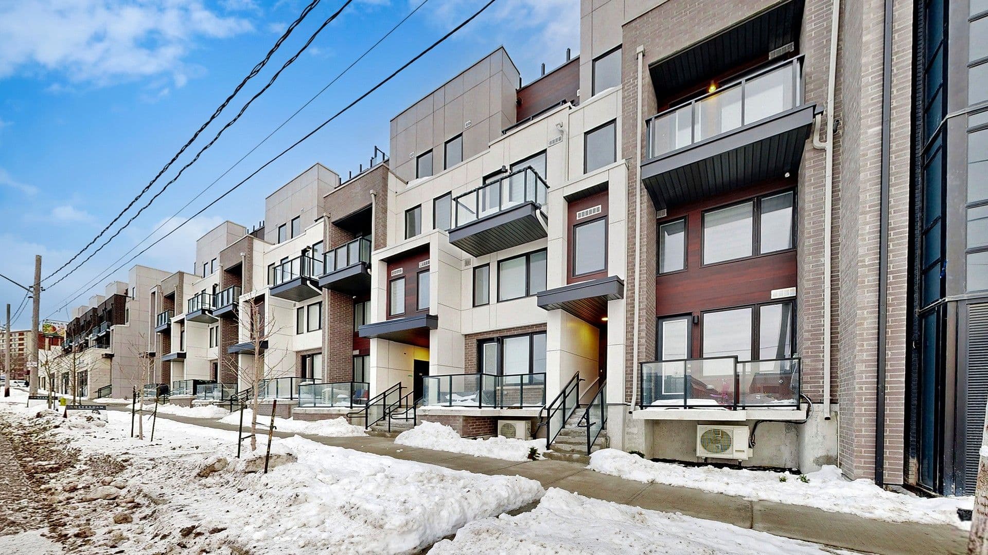 1455 O'Connor Drive 1, Toronto E03, ON M4B 2V5
