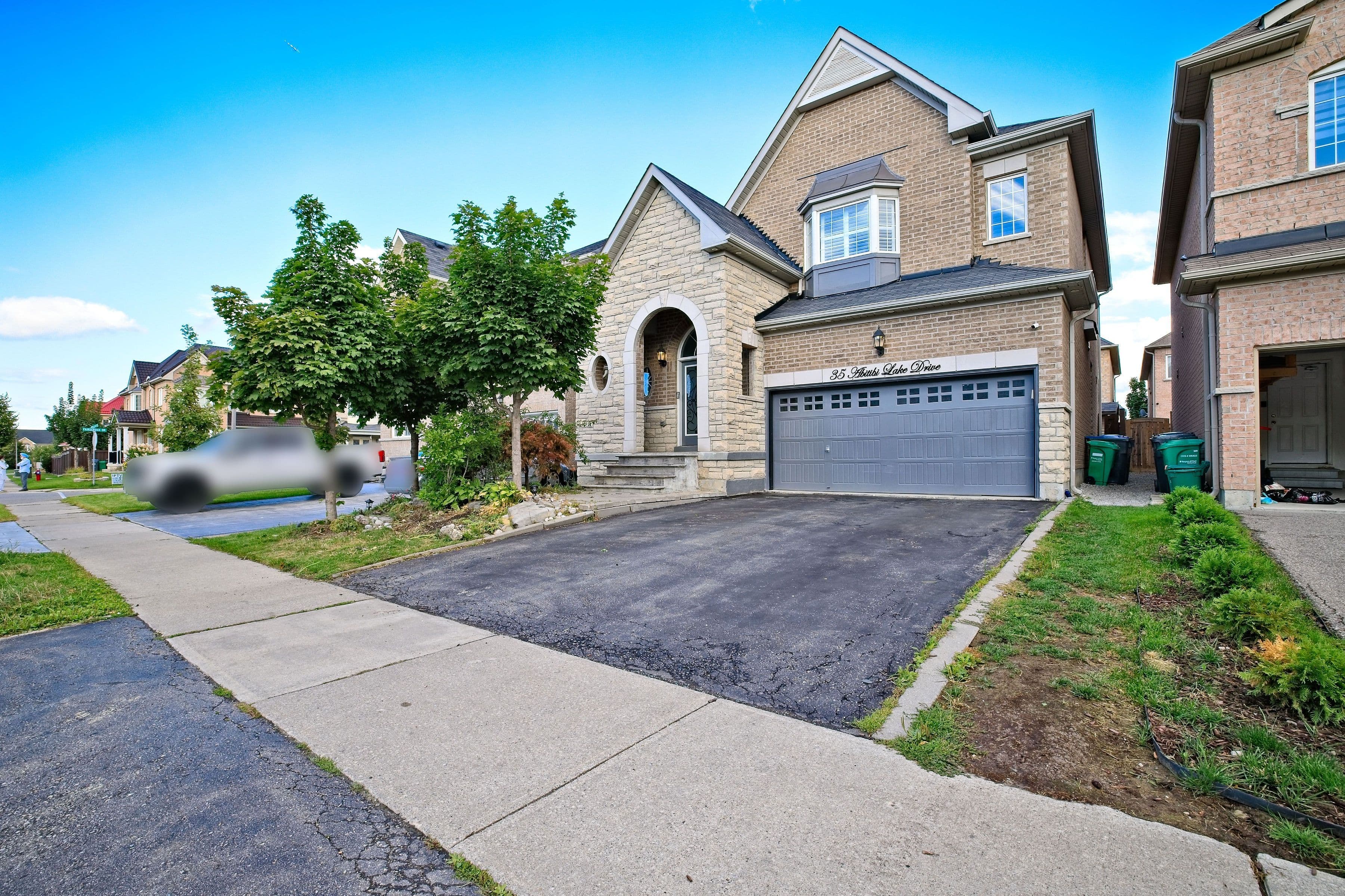 35 Abitibi Lake Drive, Brampton, ON L6R 0Y3