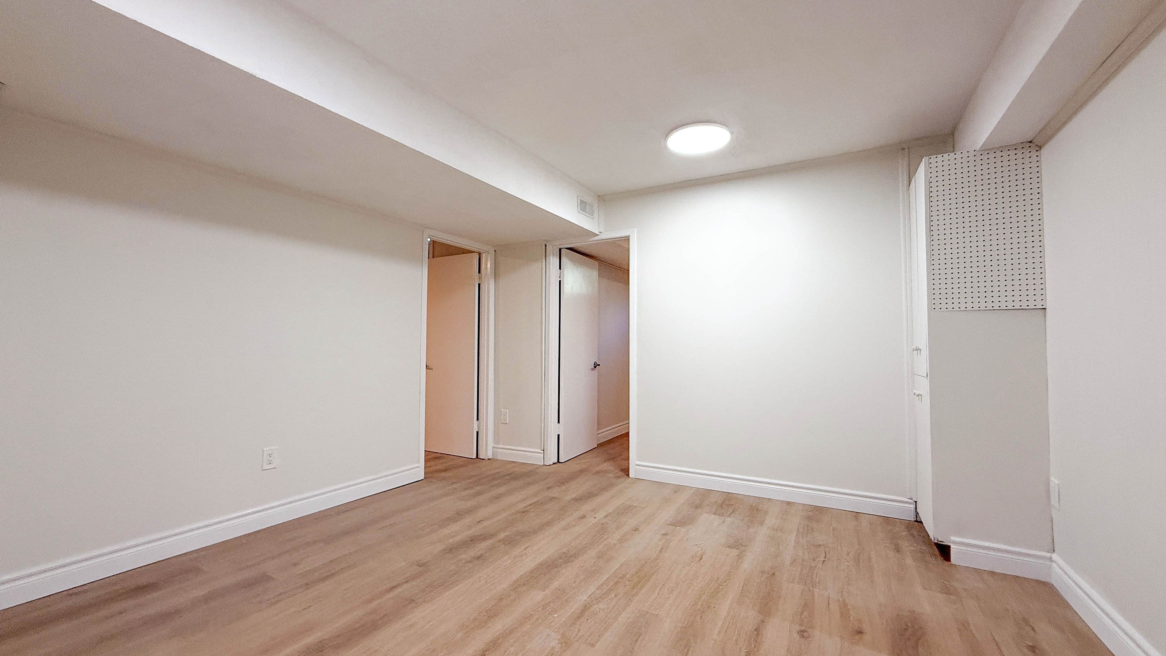 151 Fenn Avenue, Toronto C12, ON M2P 1X8