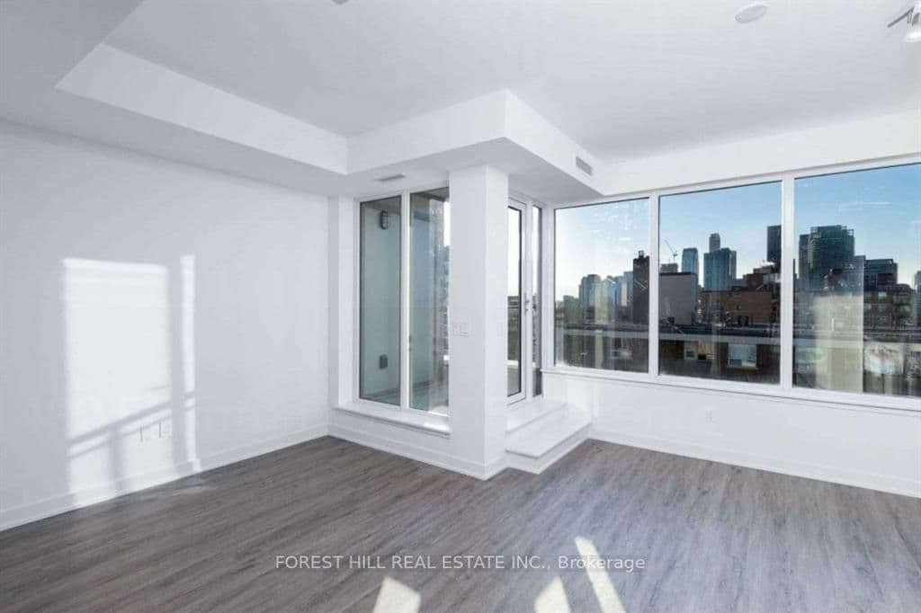 1 Cardiff Road 805, Toronto C10, ON M4P 0G2