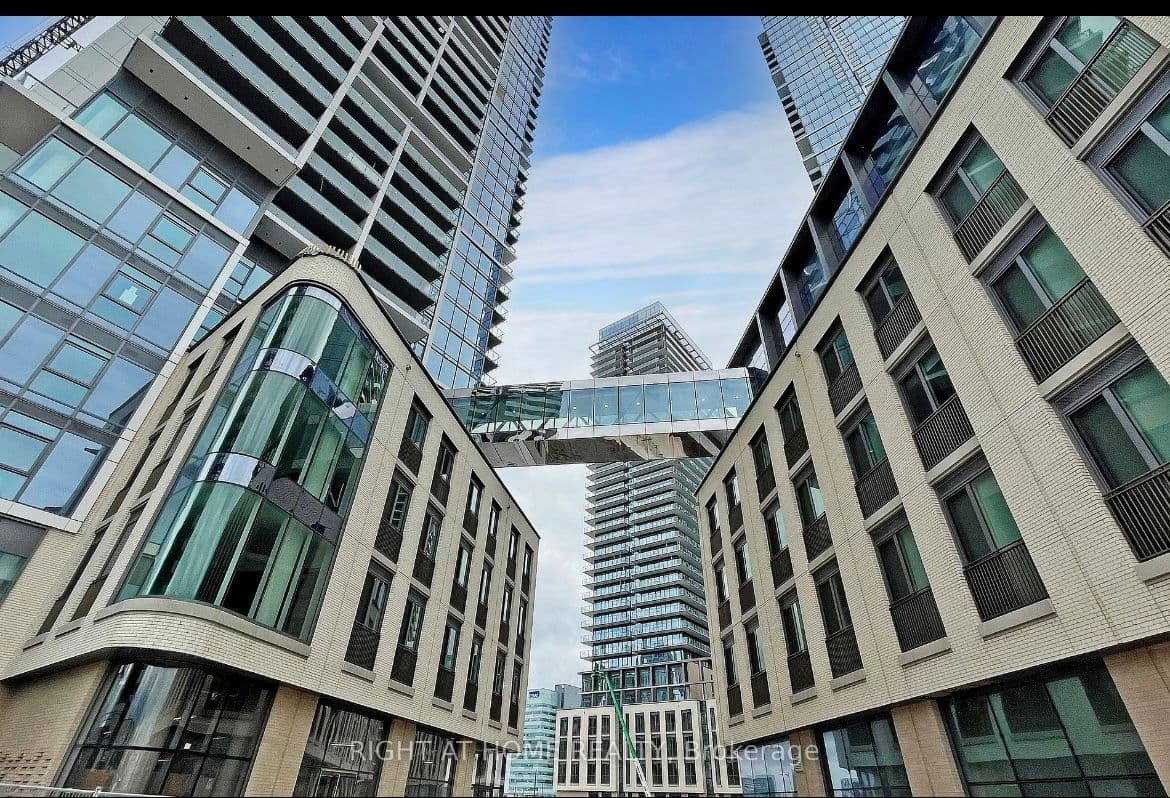 7890 Jane Street 5111, Vaughan, ON L4K 0K9