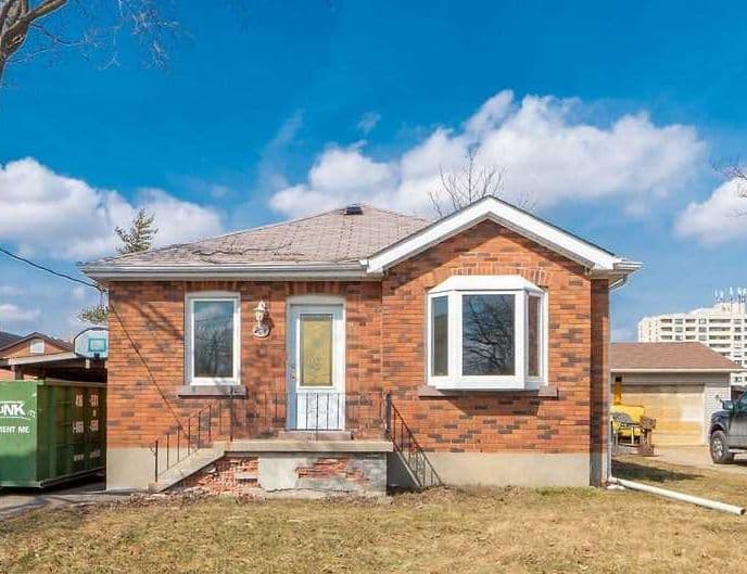 204 John Street, Brampton, ON L6W 2A6