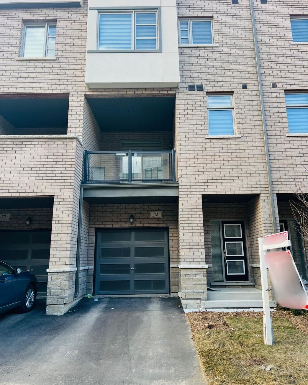 73 Inverary Crescent, Vaughan, ON L4H 5G9