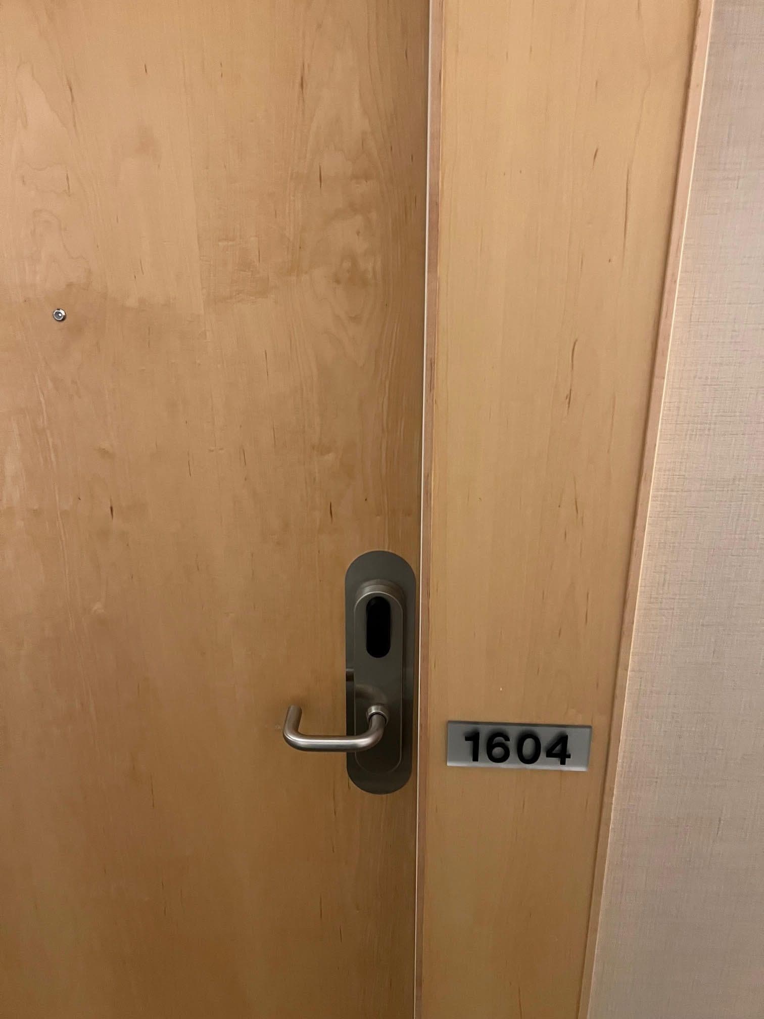 65 Bremner Boulevard 1604, Toronto C01, ON M5J 0A7