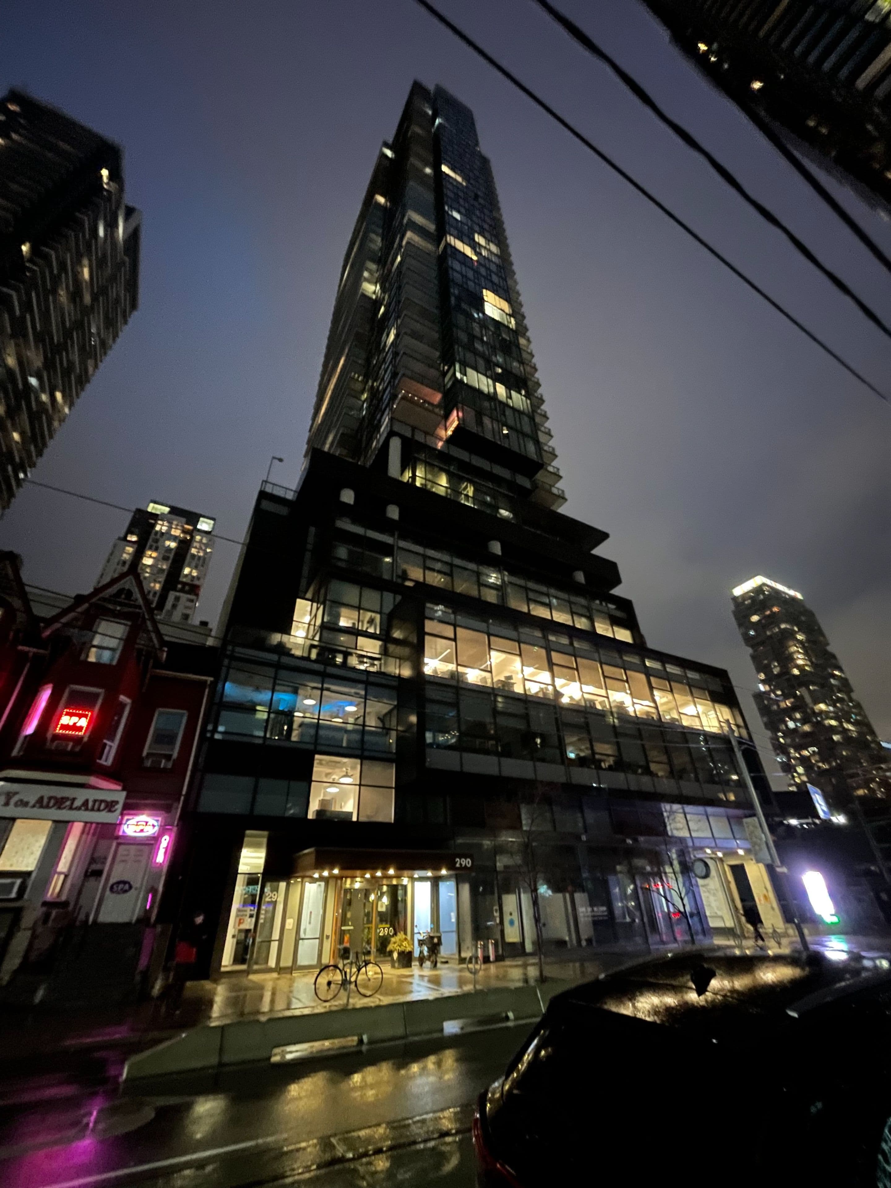 290 Adelaide Street W 1111, Toronto C01, ON M5V 1P6