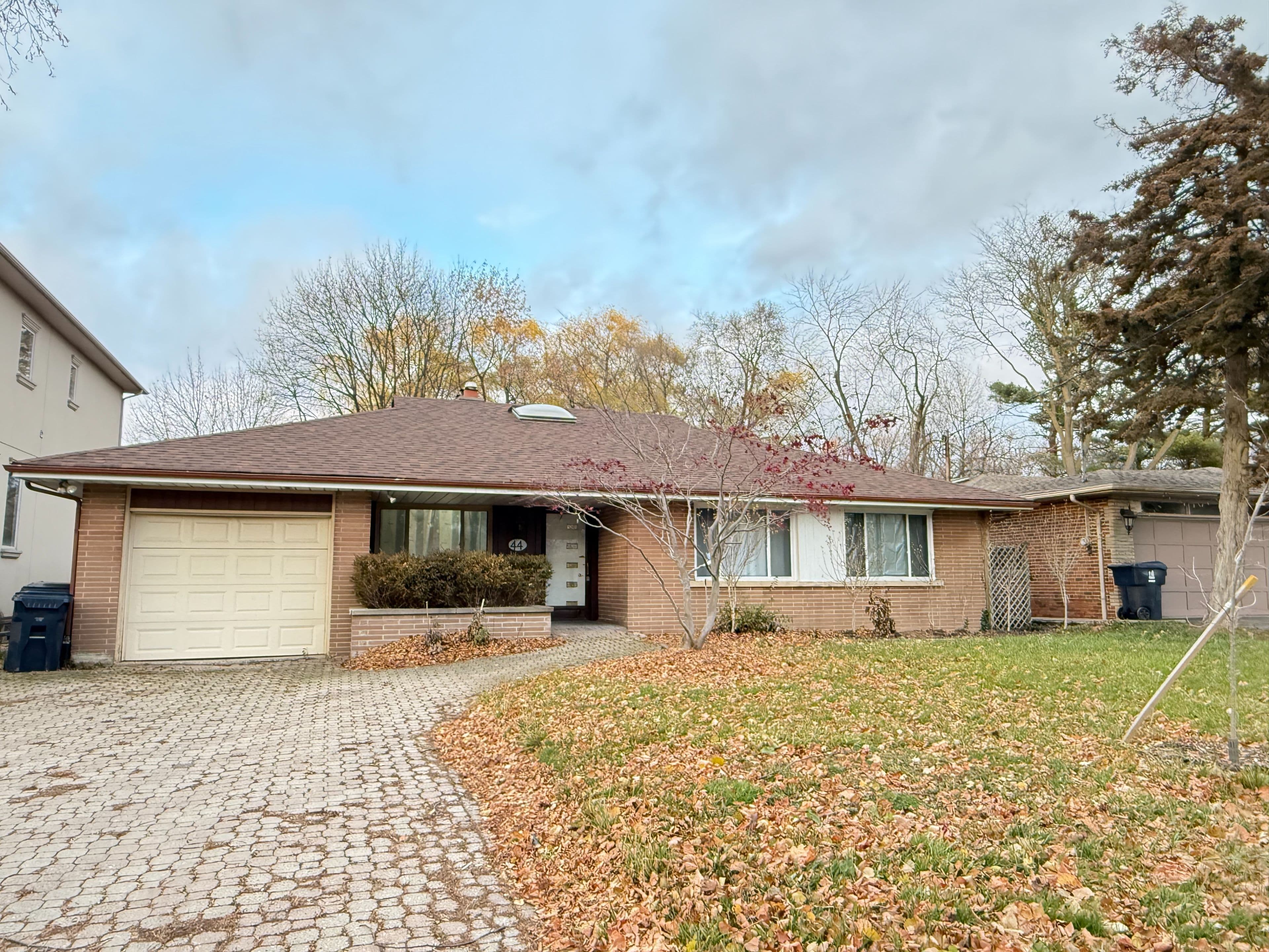 44 Hawksbury Drive, Toronto C15, ON M2K 1M5