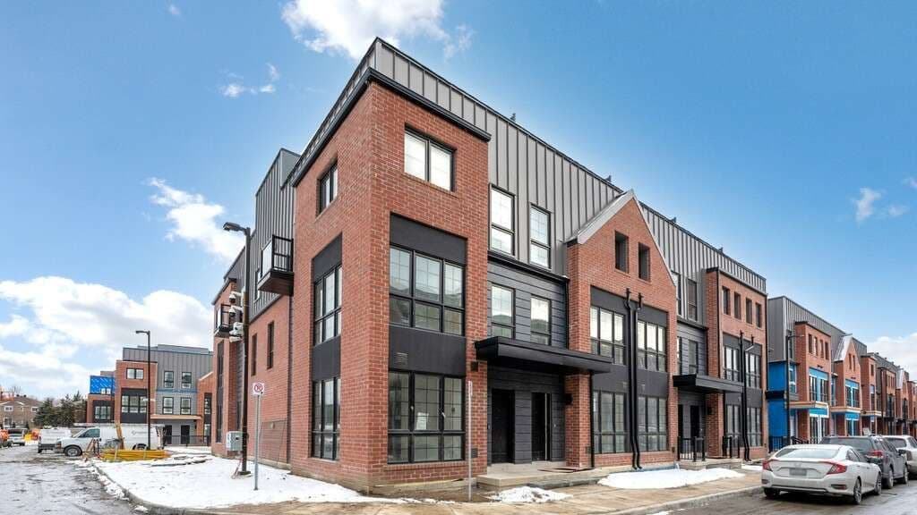 150 Alton Crescent, Vaughan, ON L4J 0M1