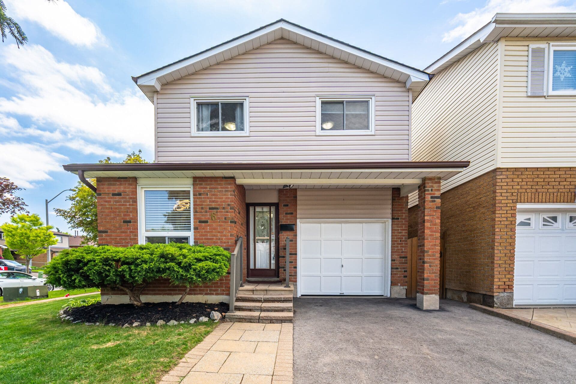 6 Winterfold Drive, Brampton, ON L6V 3T1