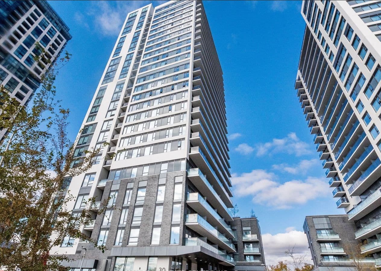 30 Samuel Wood Way 706, Toronto W08, ON M9B 0C9