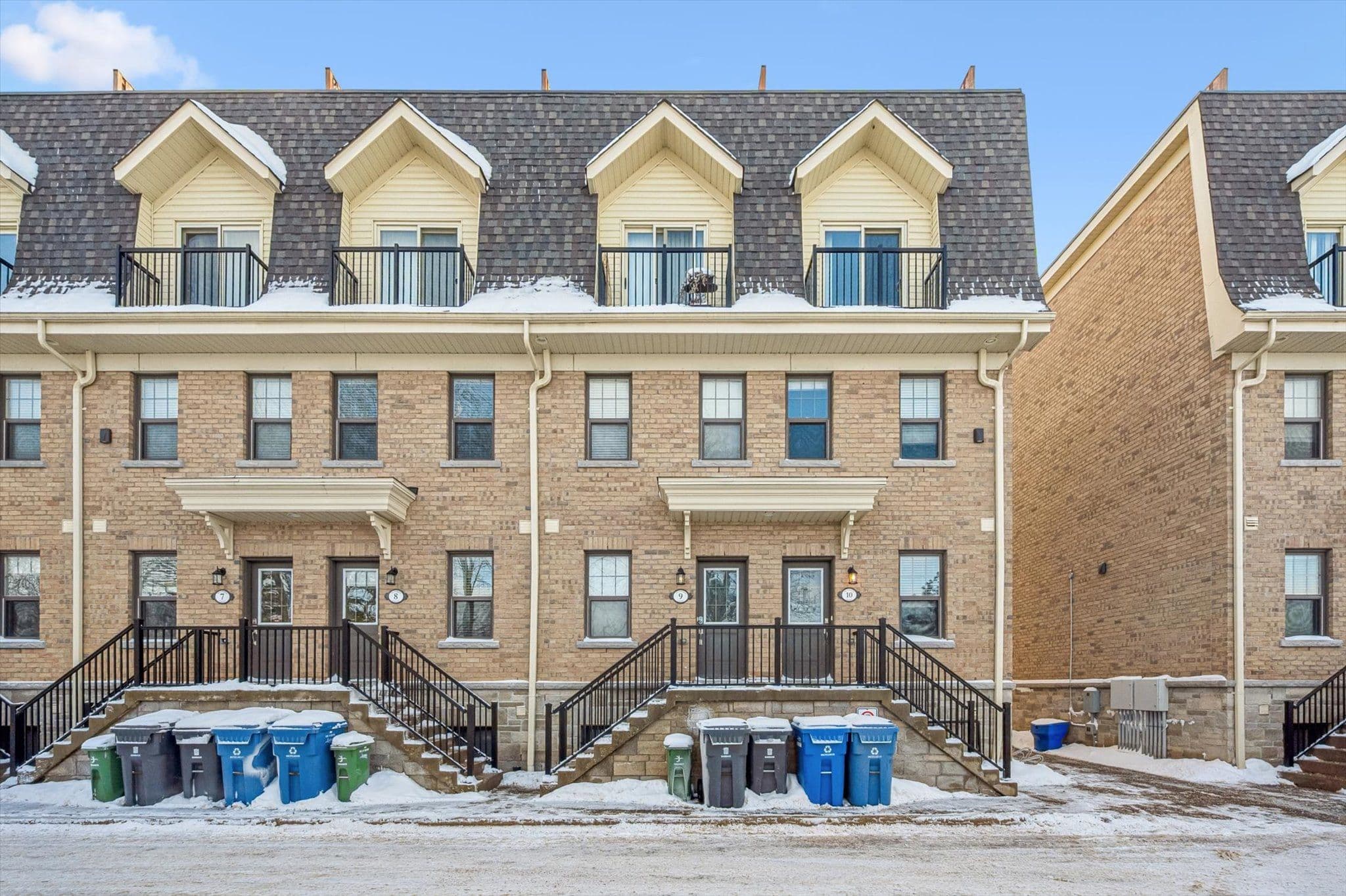 803 Gordon Street 9, Guelph, ON N1G 1Y8