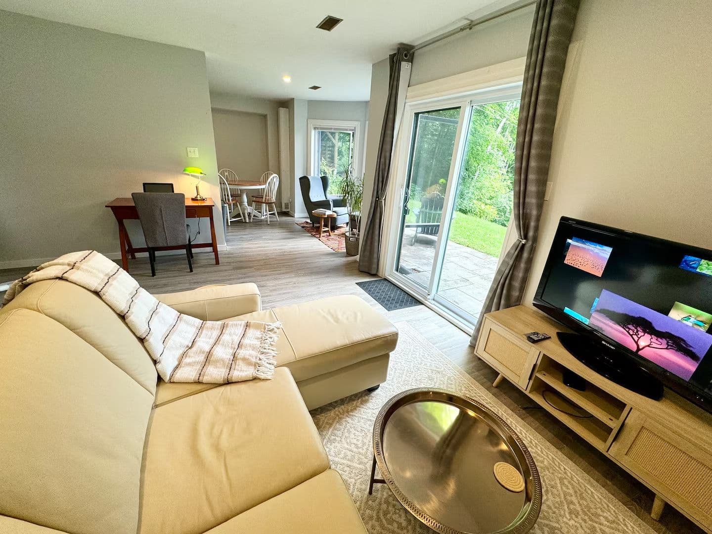 27 Valley Trail Basement, East Gwillimbury, ON L3Y 4V8